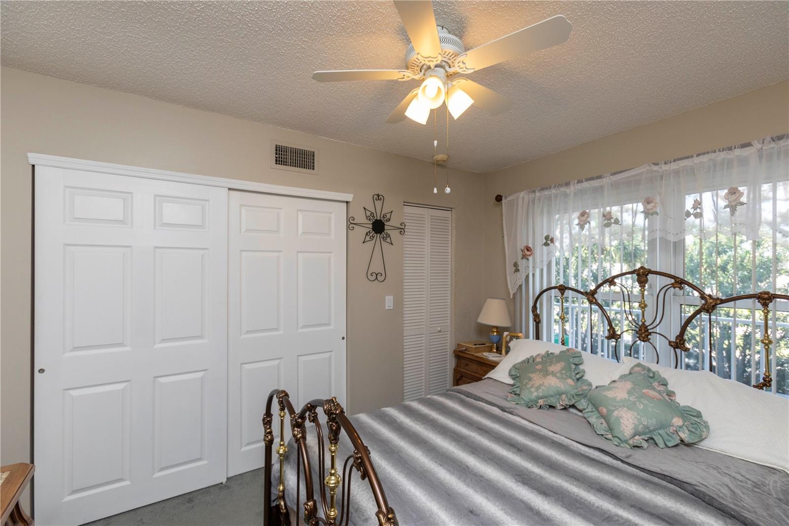 Image 14 of 42 For 4939 Floramar Terrace 203