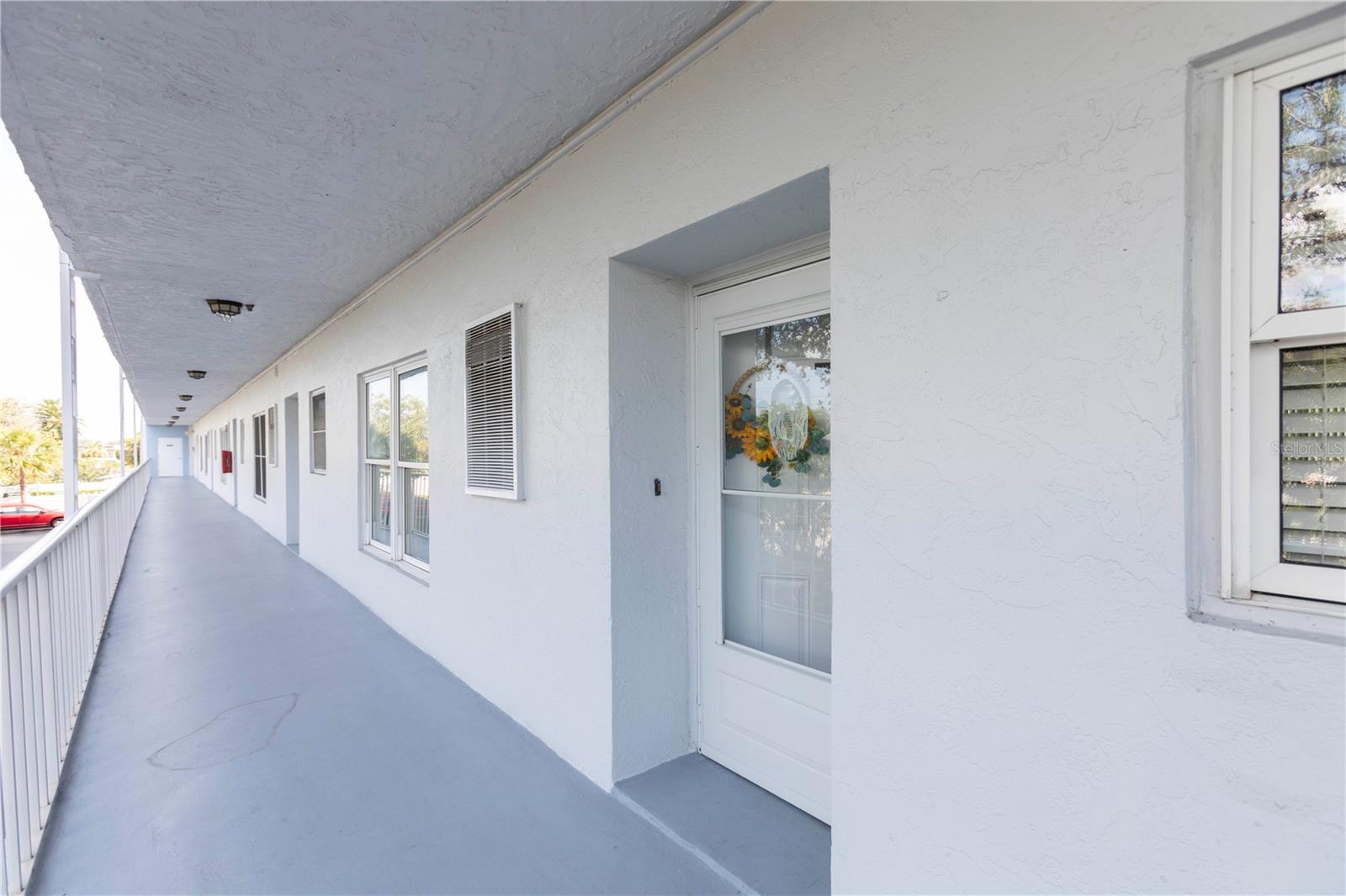 Image 2 of 42 For 4939 Floramar Terrace 203