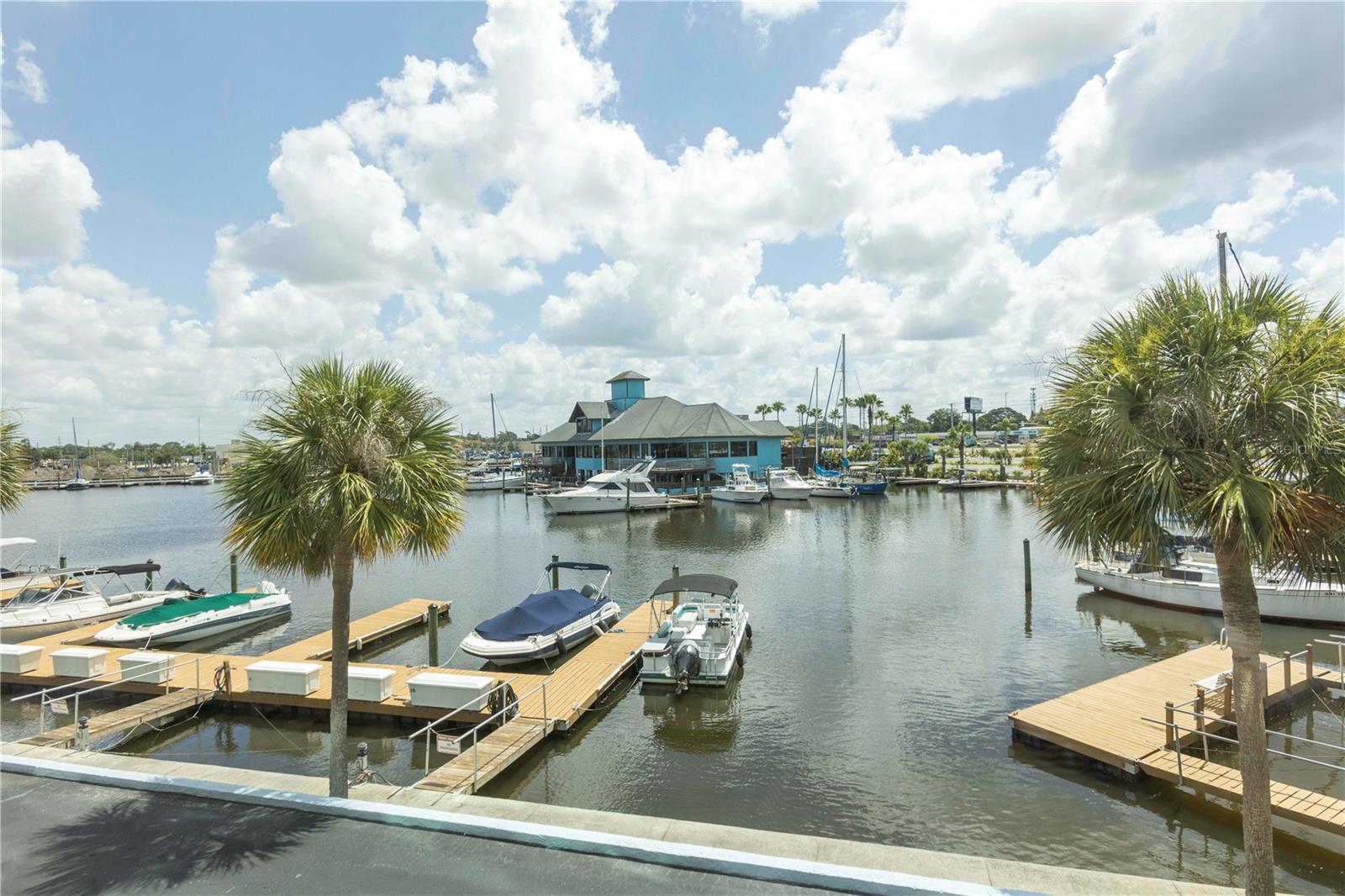 Image 21 of 42 For 4939 Floramar Terrace 203