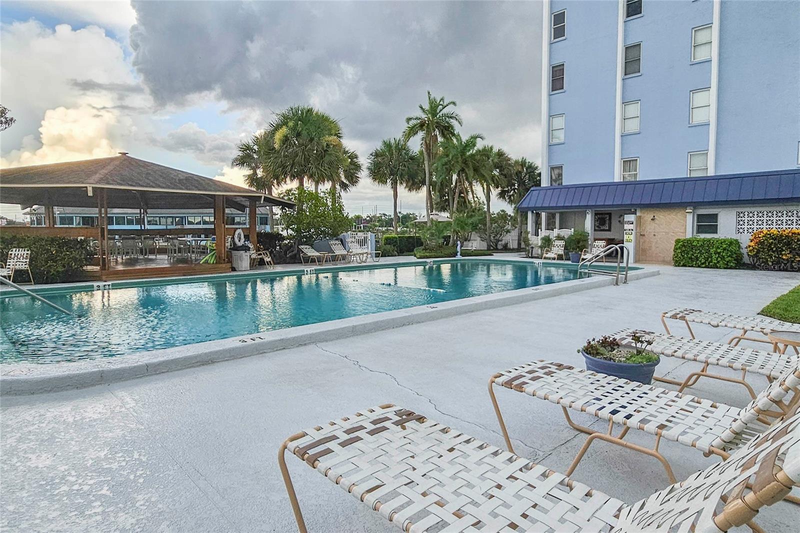 Image 26 of 42 For 4939 Floramar Terrace 203