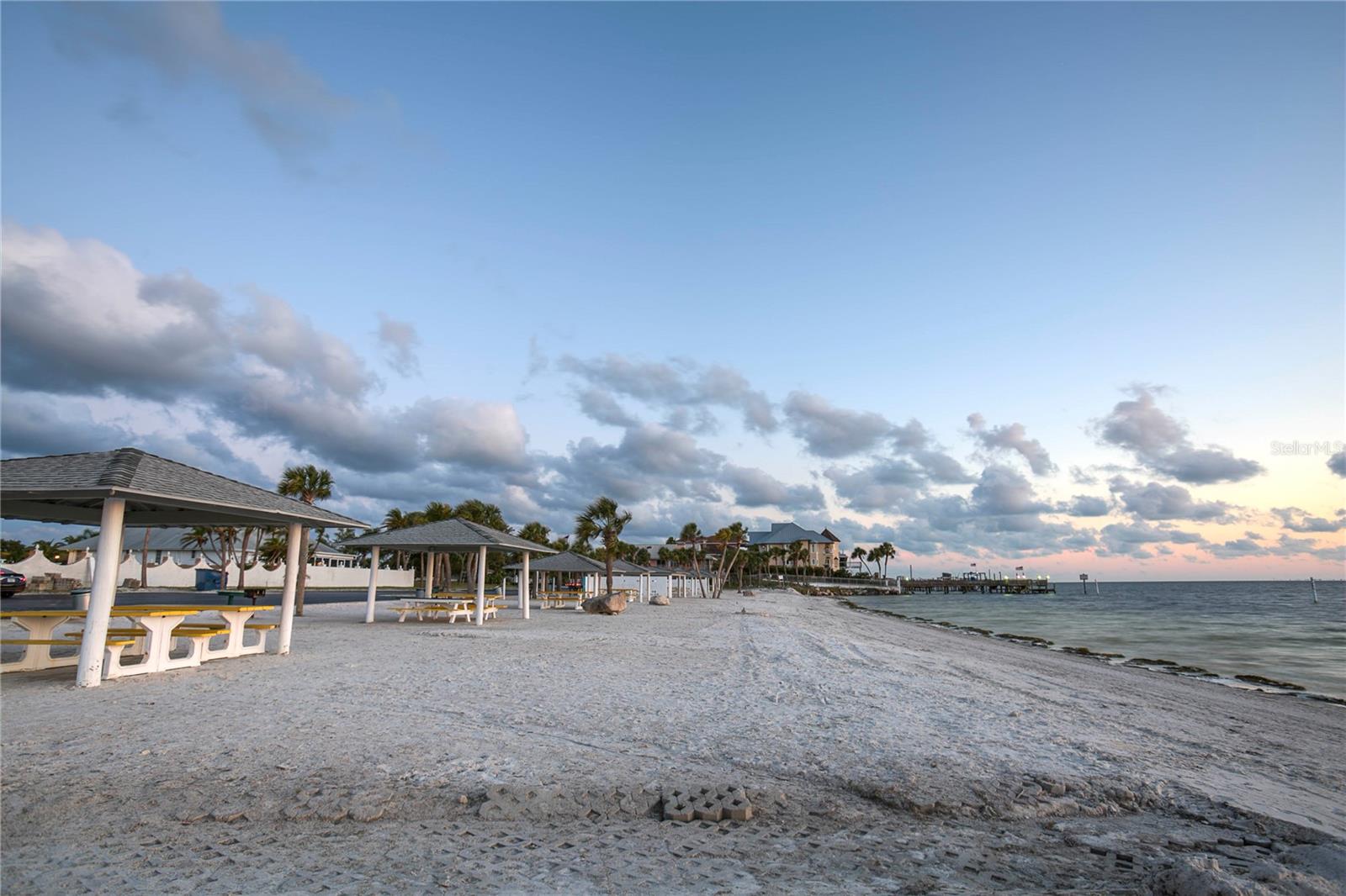 Image 31 of 42 For 4939 Floramar Terrace 203