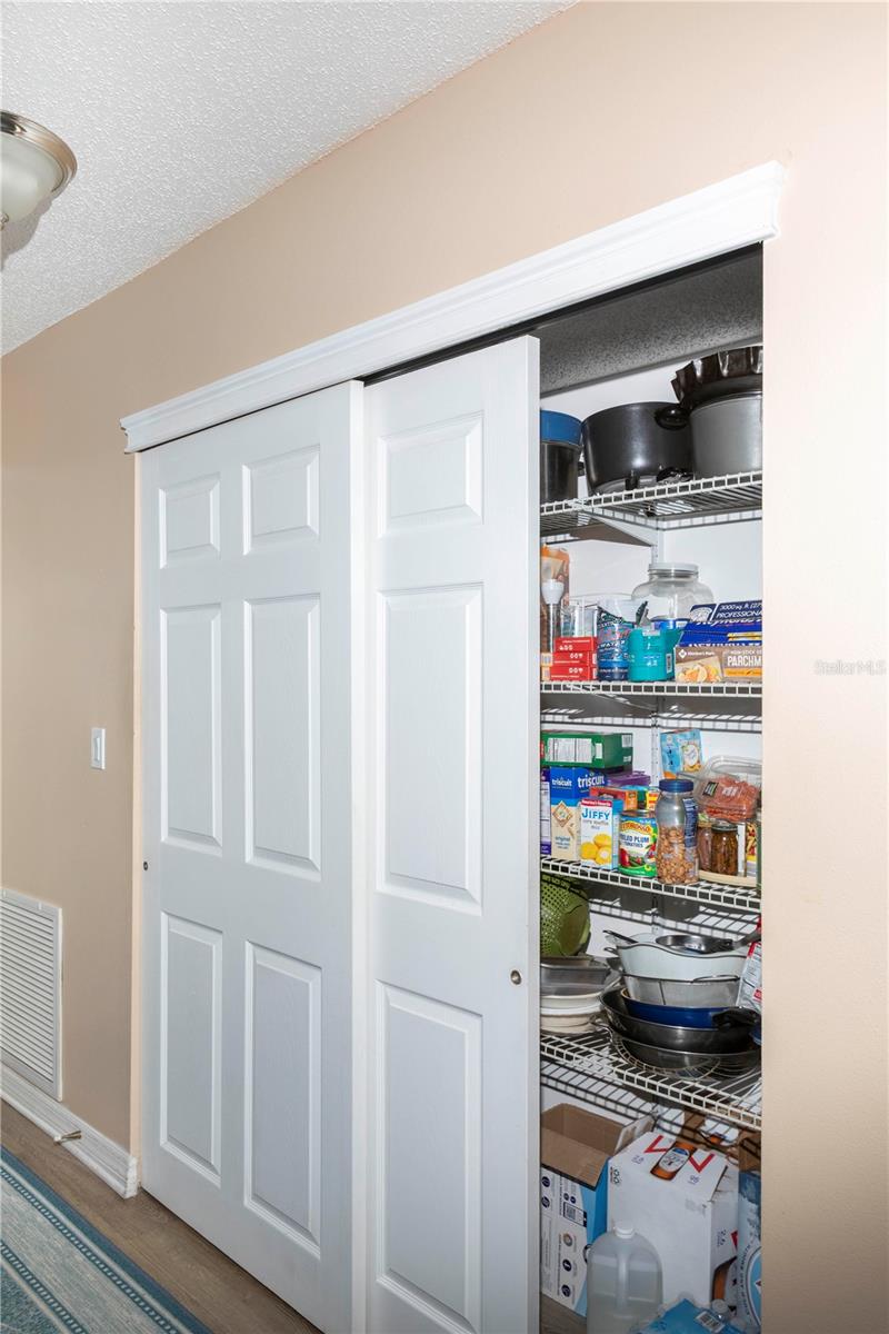 Image 7 of 42 For 4939 Floramar Terrace 203