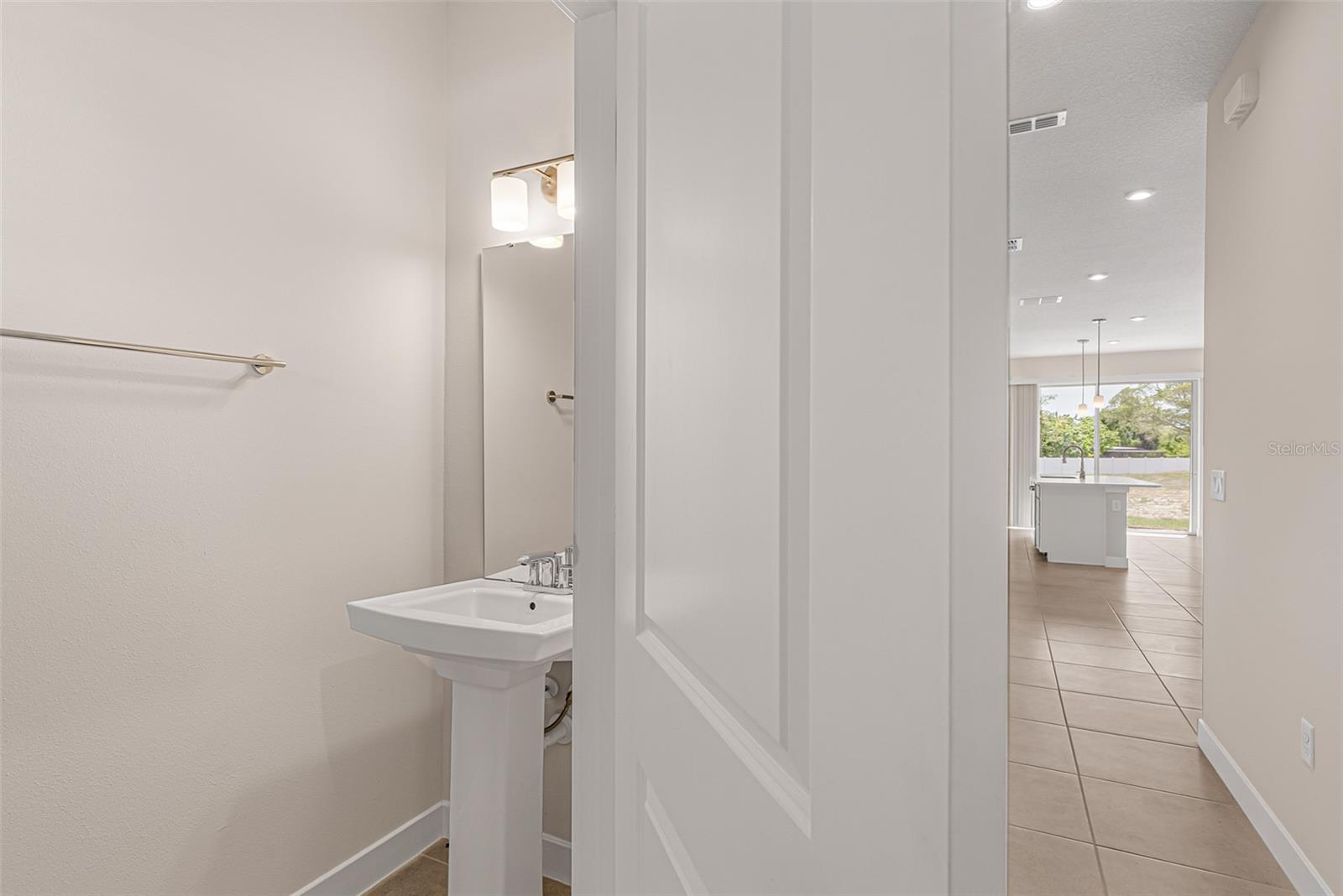 Image 6 of 11 For 1895 Kendall Pointe Place