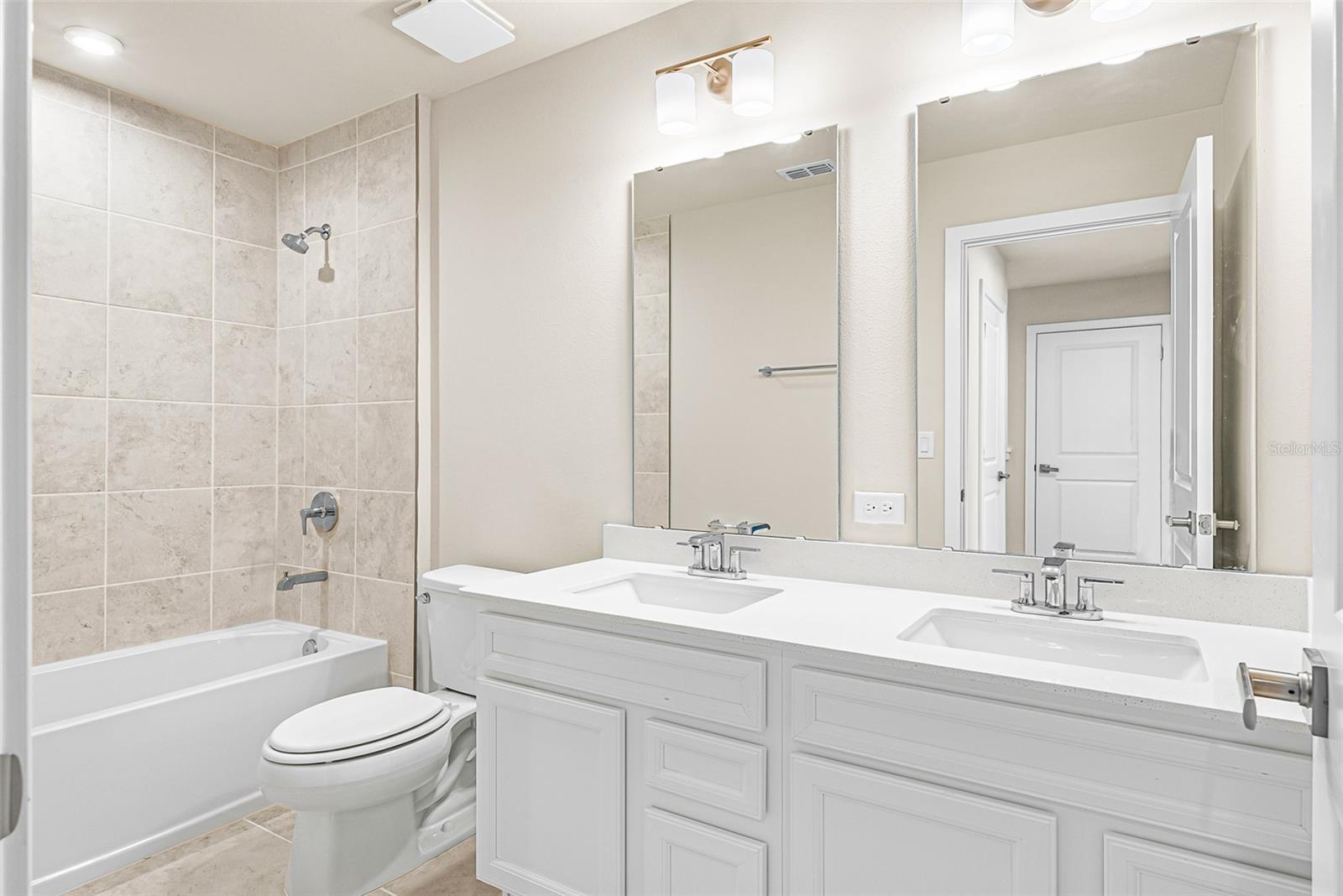 Image 7 of 11 For 1895 Kendall Pointe Place
