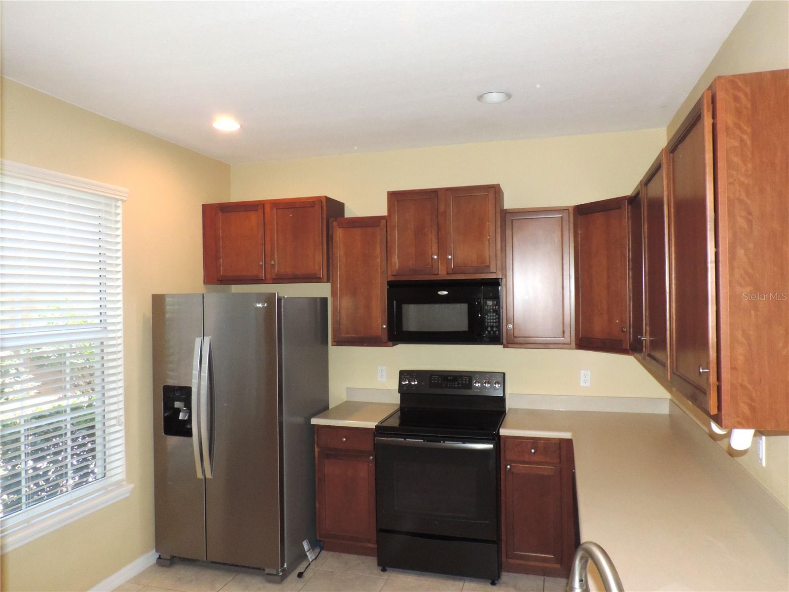 Image 6 of 23 For 7650 Red Mill Circle