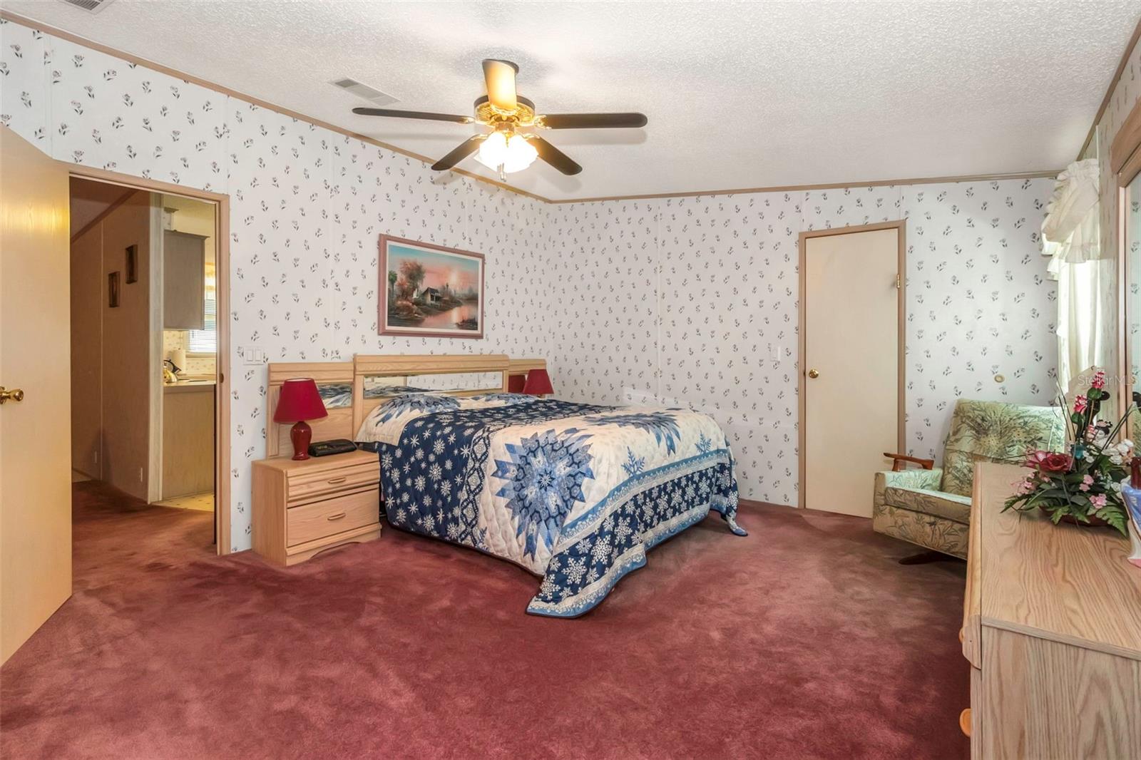 Image 15 of 27 For 5641 Columbia Drive