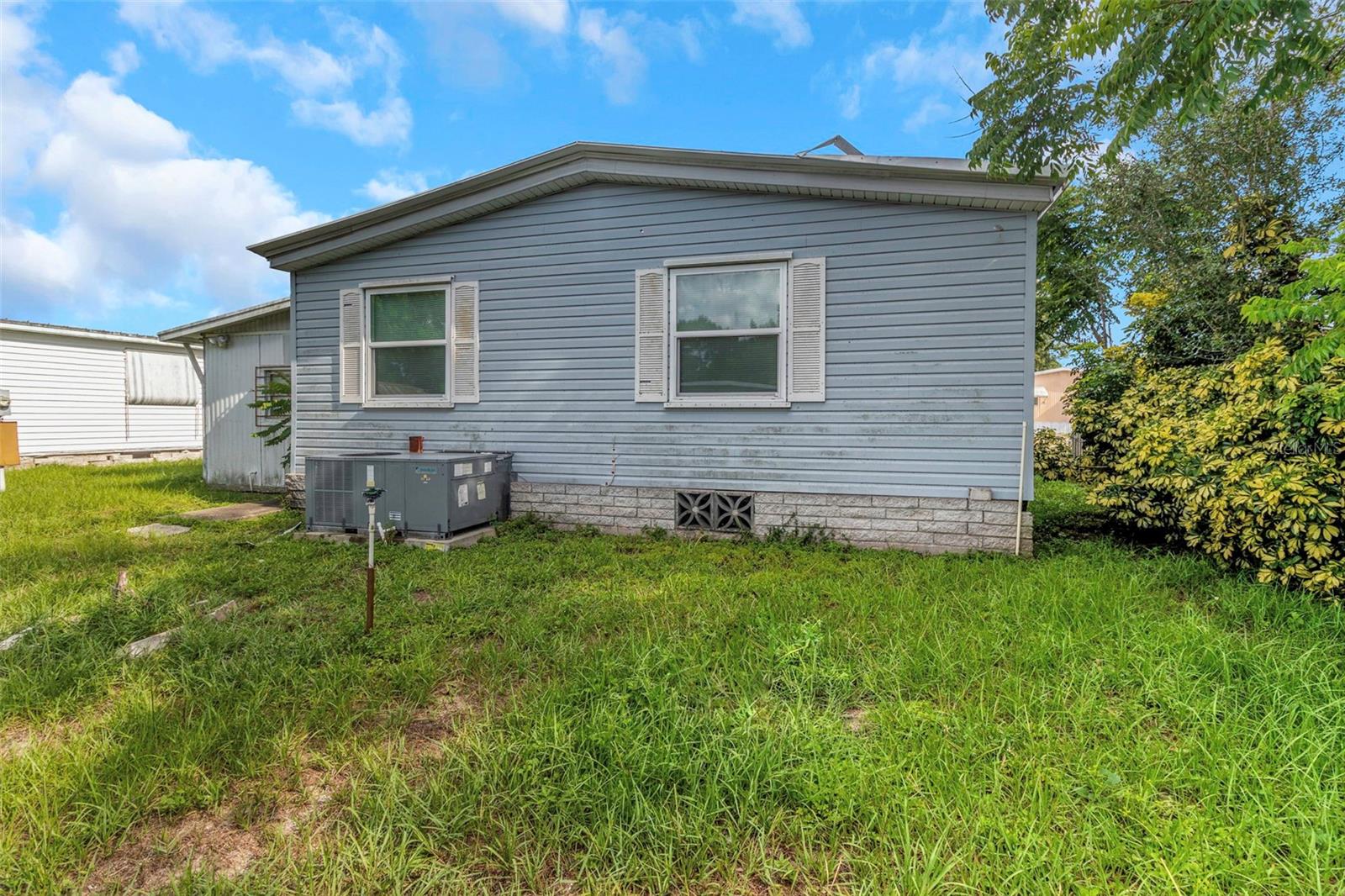 Image 2 of 27 For 5641 Columbia Drive