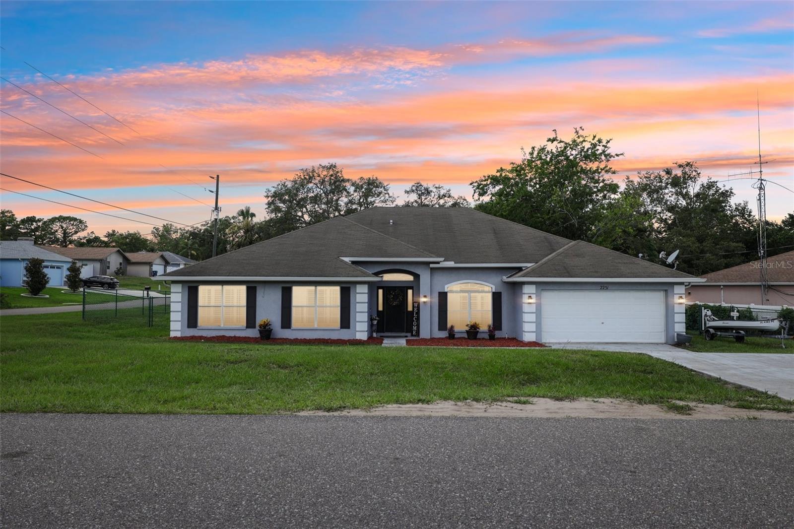 Image 3 of 78 For 2251 Evenglow Avenue