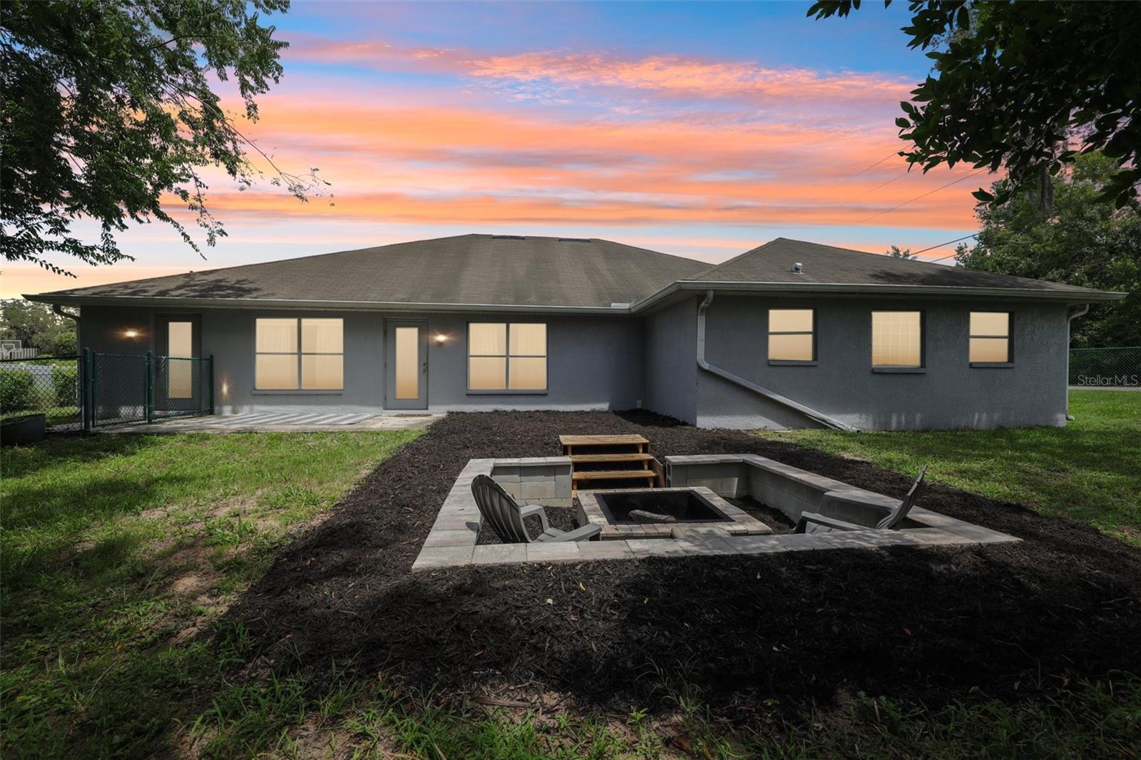 Image 65 of 78 For 2251 Evenglow Avenue
