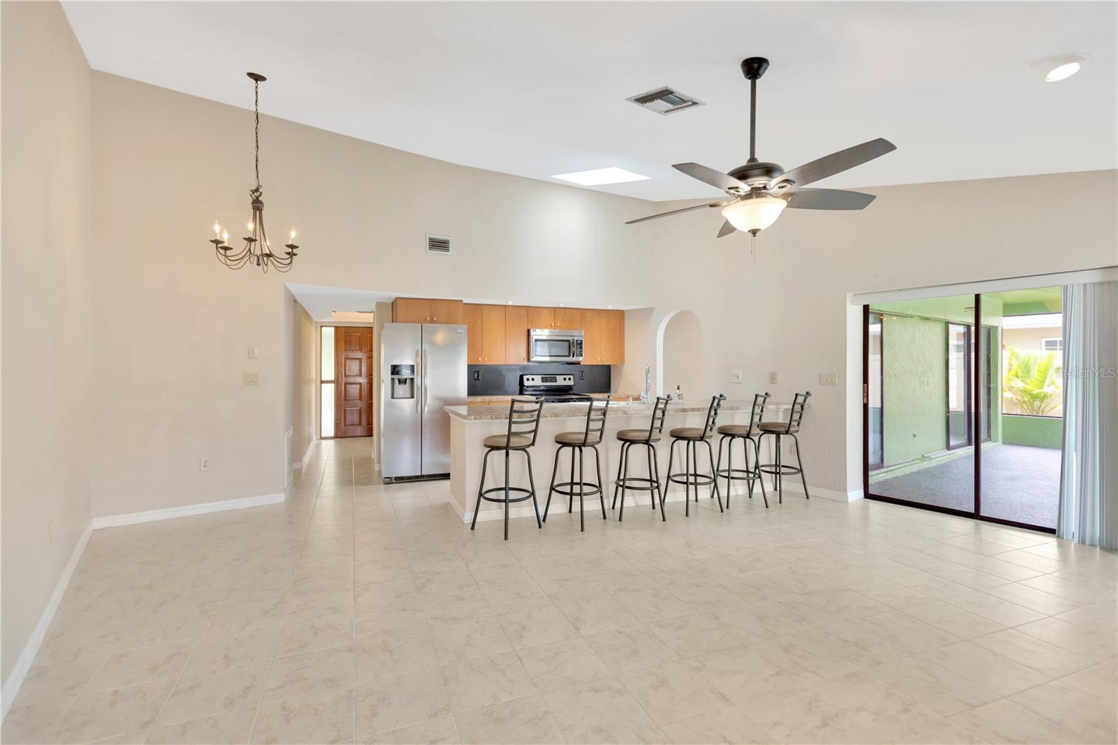 Image 14 of 24 For 5021 Bridgeport Drive