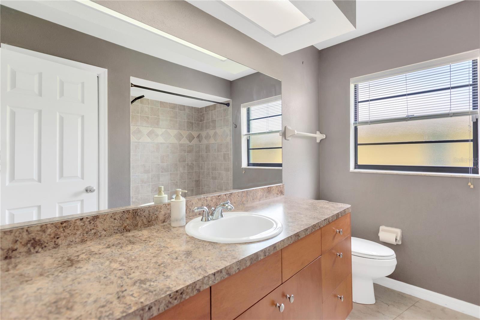 Image 17 of 24 For 5021 Bridgeport Drive