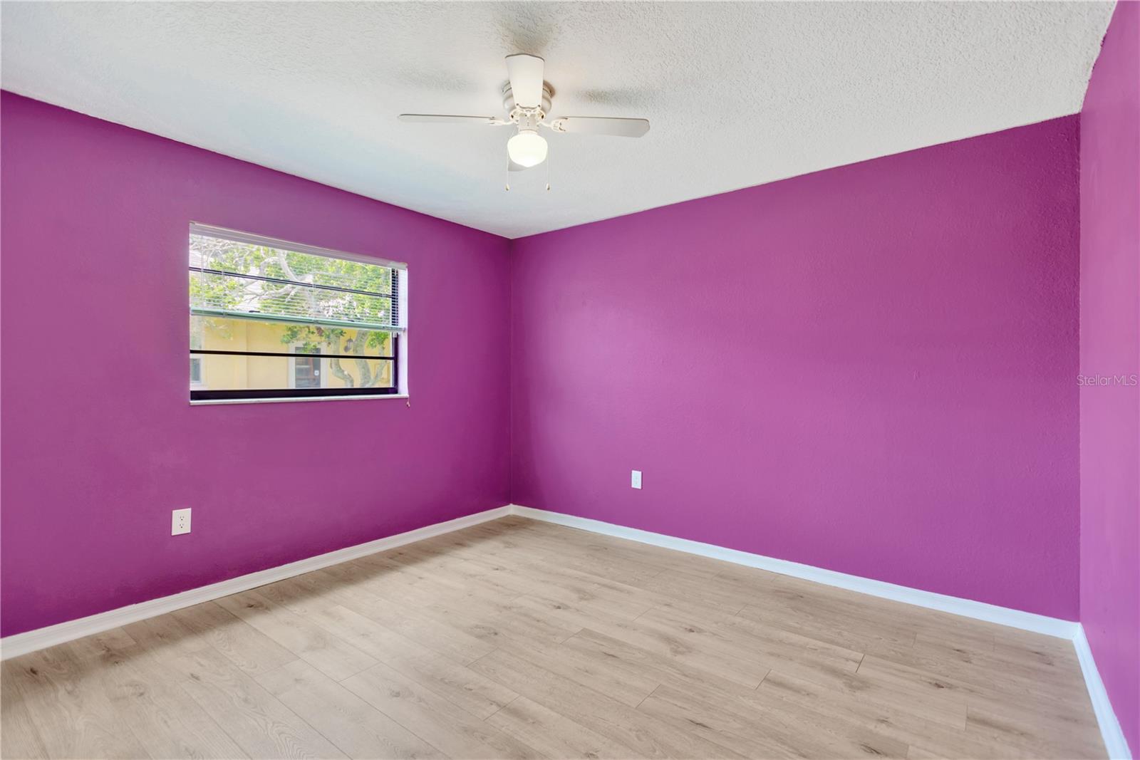 Image 19 of 24 For 5021 Bridgeport Drive