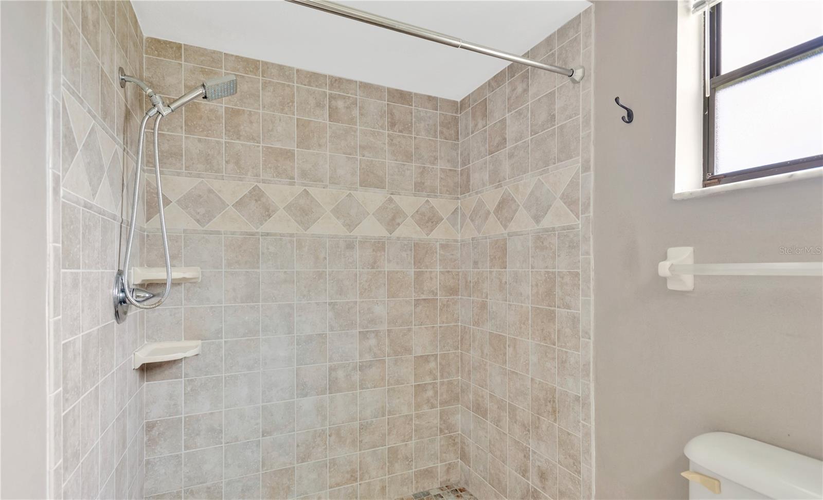 Image 9 of 24 For 5021 Bridgeport Drive