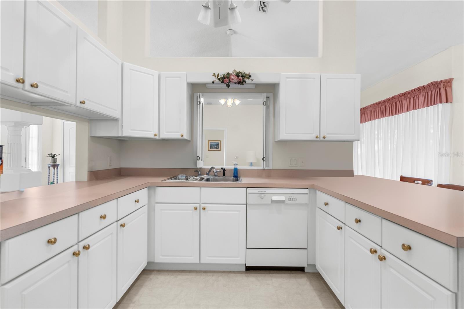 Image 19 of 69 For 2910 Annapolis Avenue