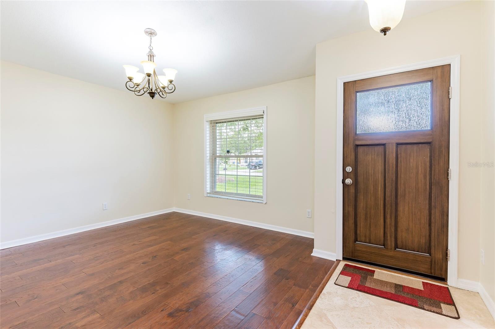 Image 4 of 24 For 29108 Crossland Drive