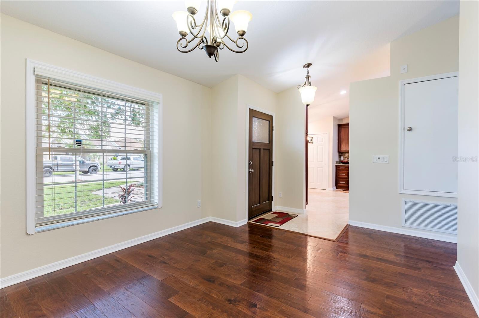 Image 5 of 24 For 29108 Crossland Drive