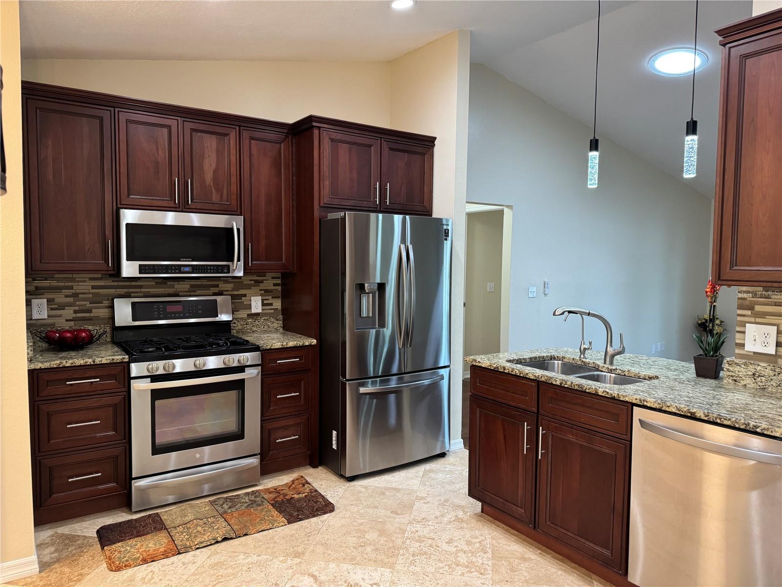 Image 6 of 24 For 29108 Crossland Drive
