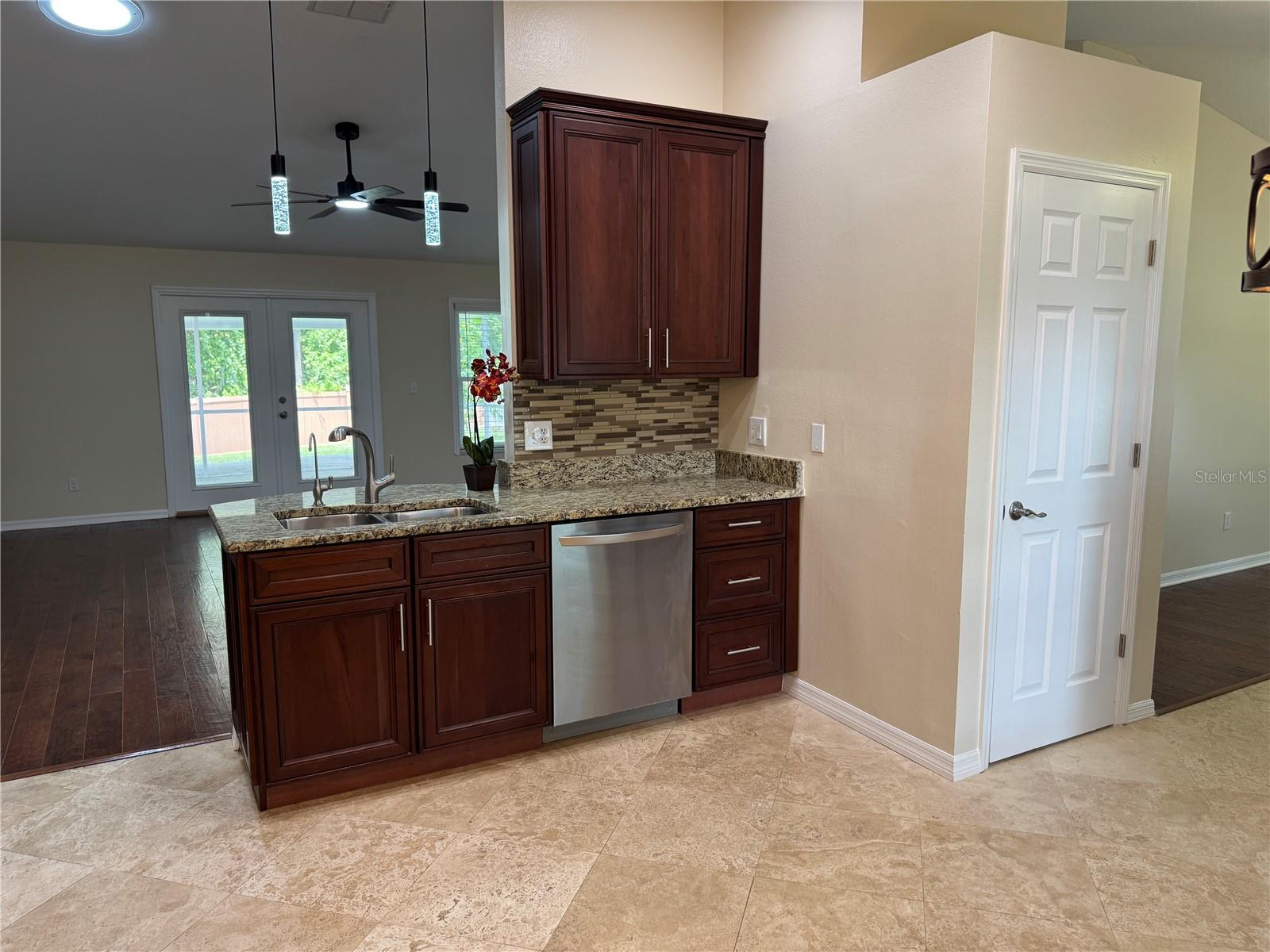 Image 8 of 24 For 29108 Crossland Drive