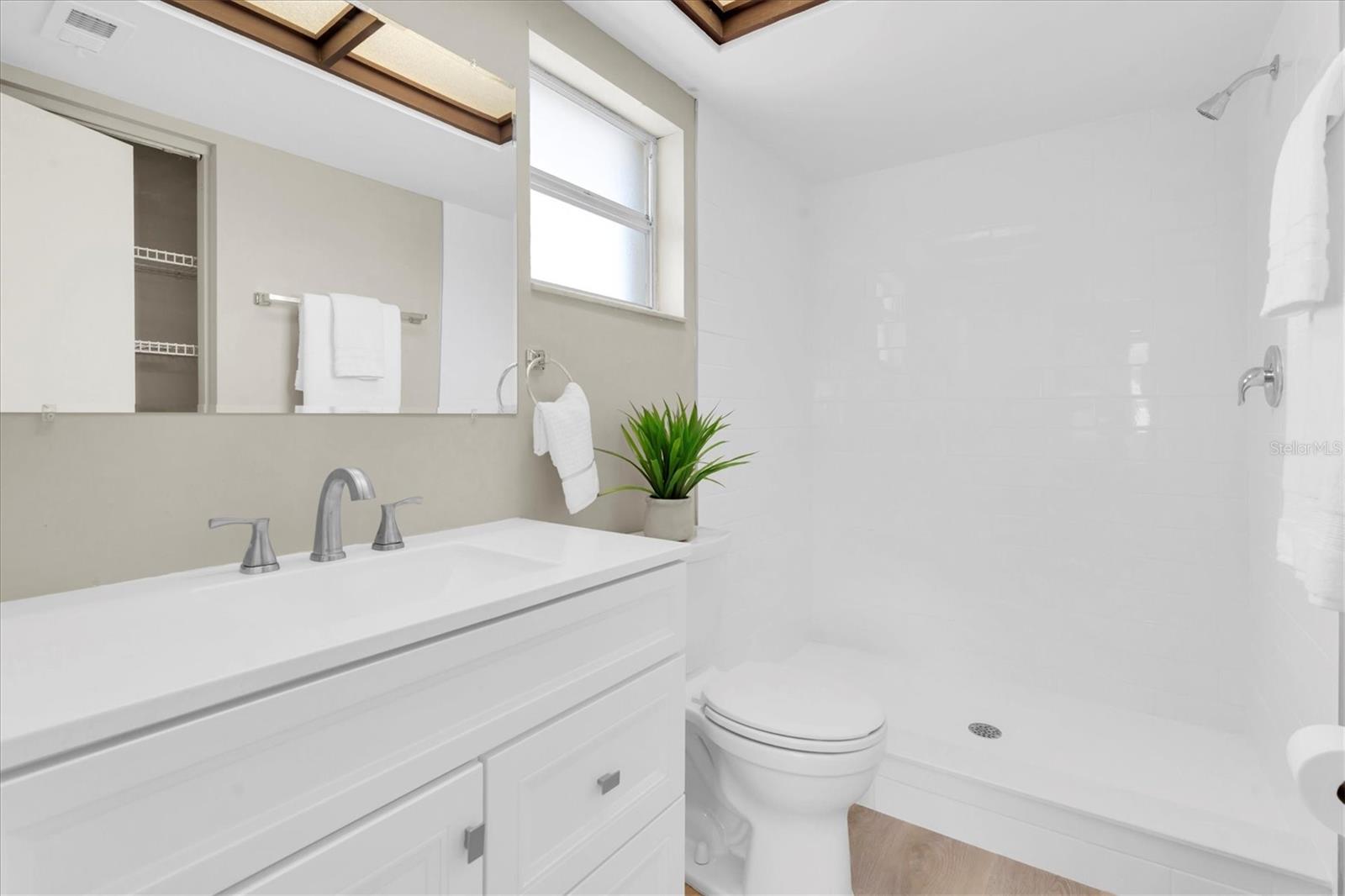 Image 18 of 31 For 2954 Leisure Court