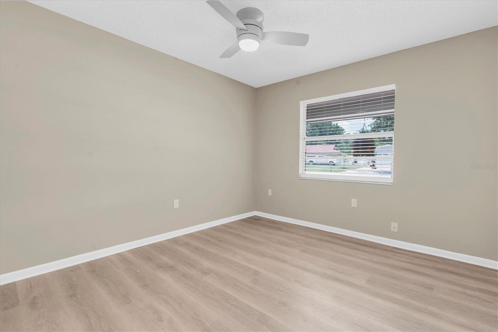 Image 19 of 31 For 2954 Leisure Court
