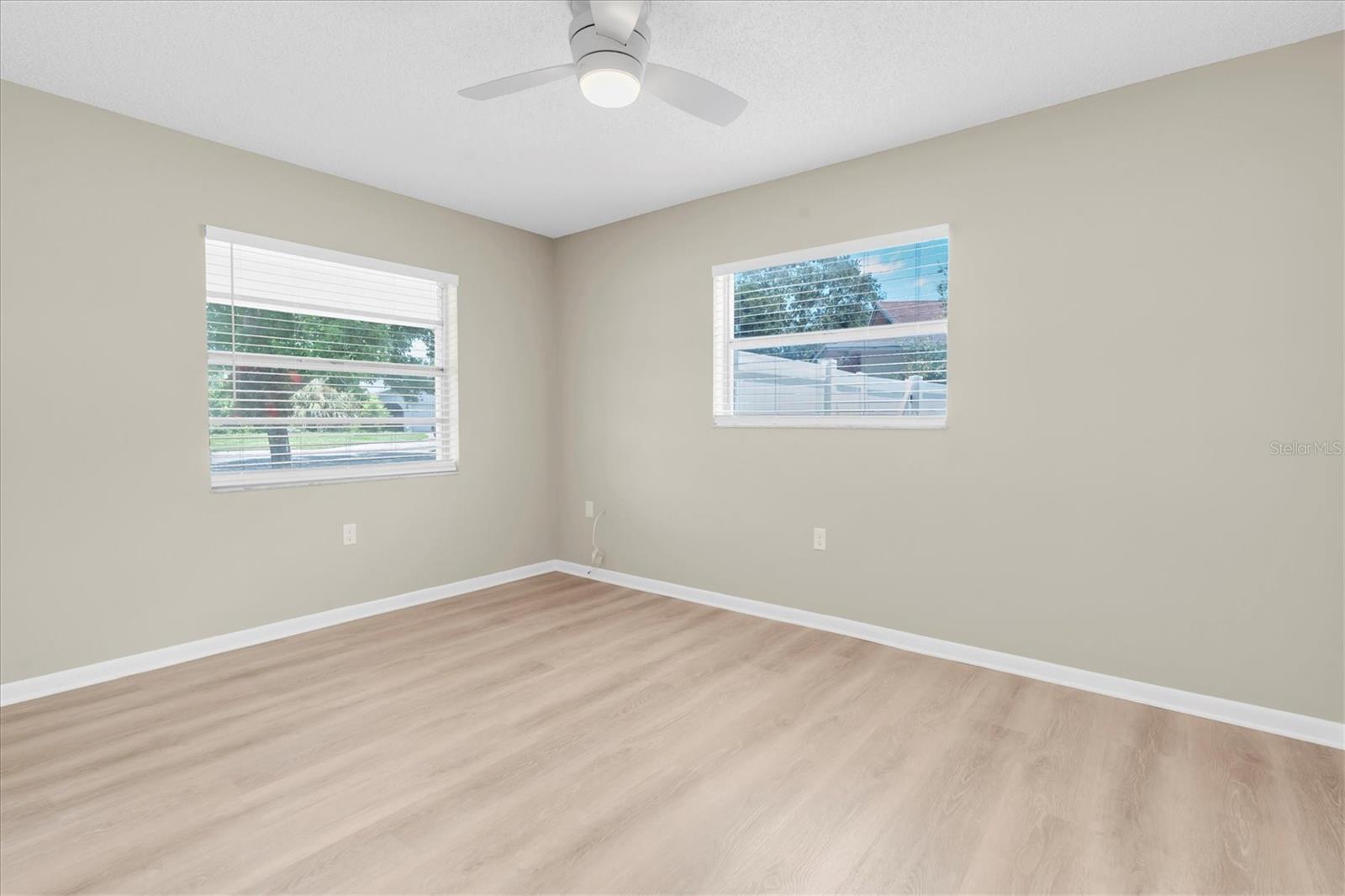 Image 22 of 31 For 2954 Leisure Court
