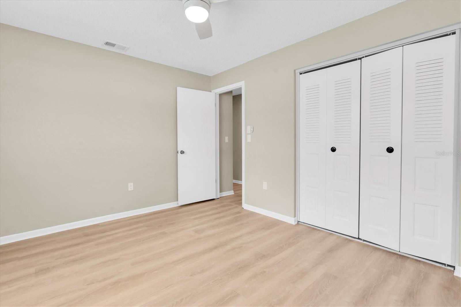Image 23 of 31 For 2954 Leisure Court