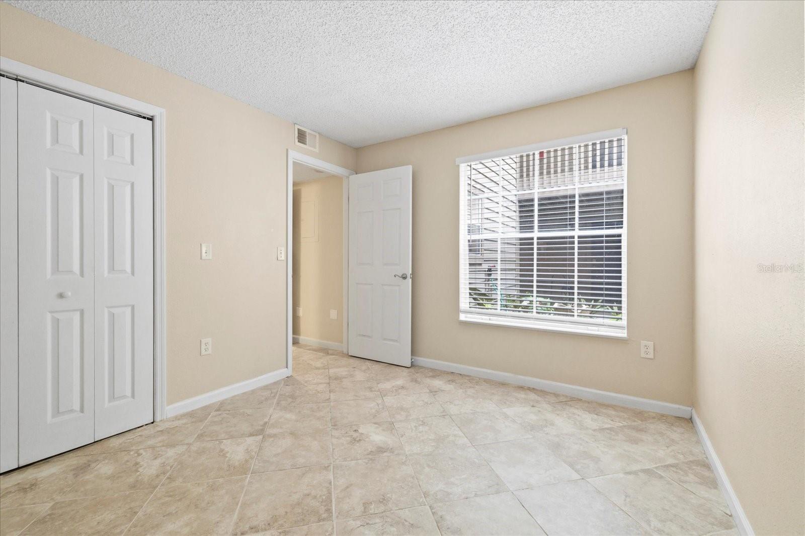 Image 15 of 47 For 2500 Winding Creek Boulevard I106