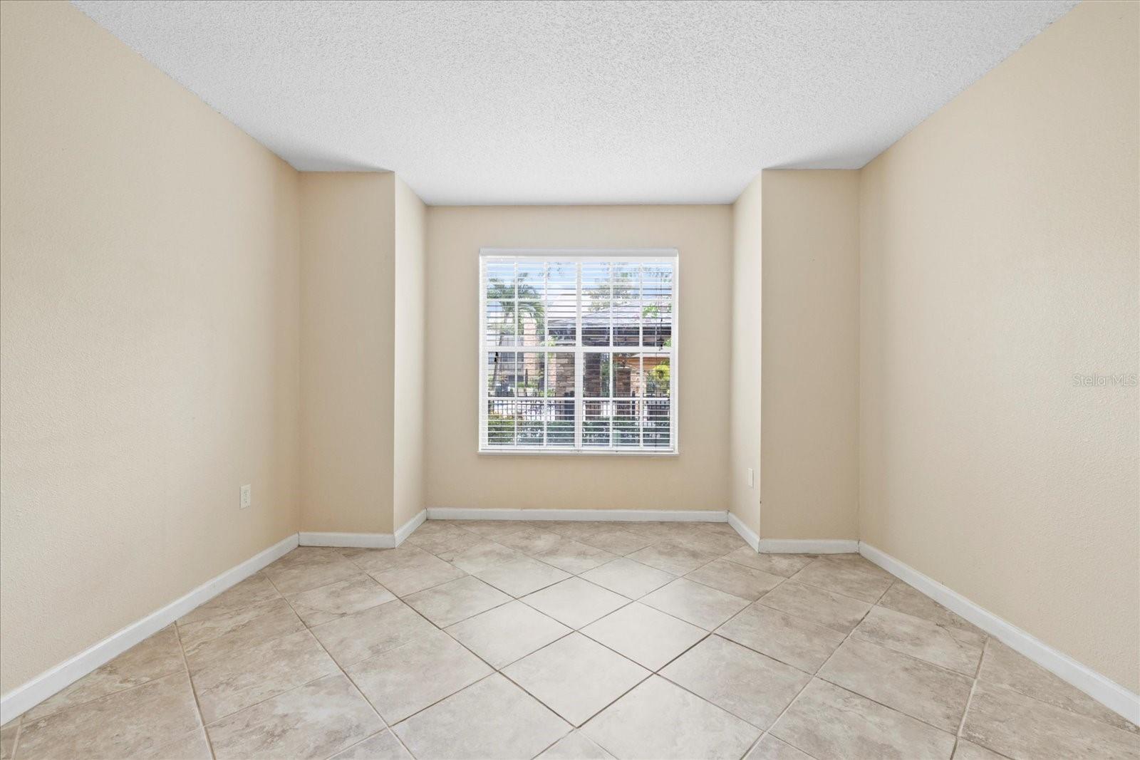 Image 24 of 47 For 2500 Winding Creek Boulevard I106