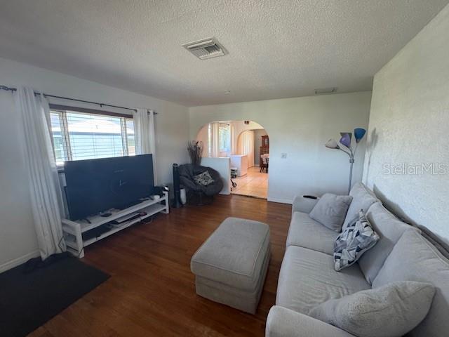 Image 6 of 48 For 4027 31st Avenue N