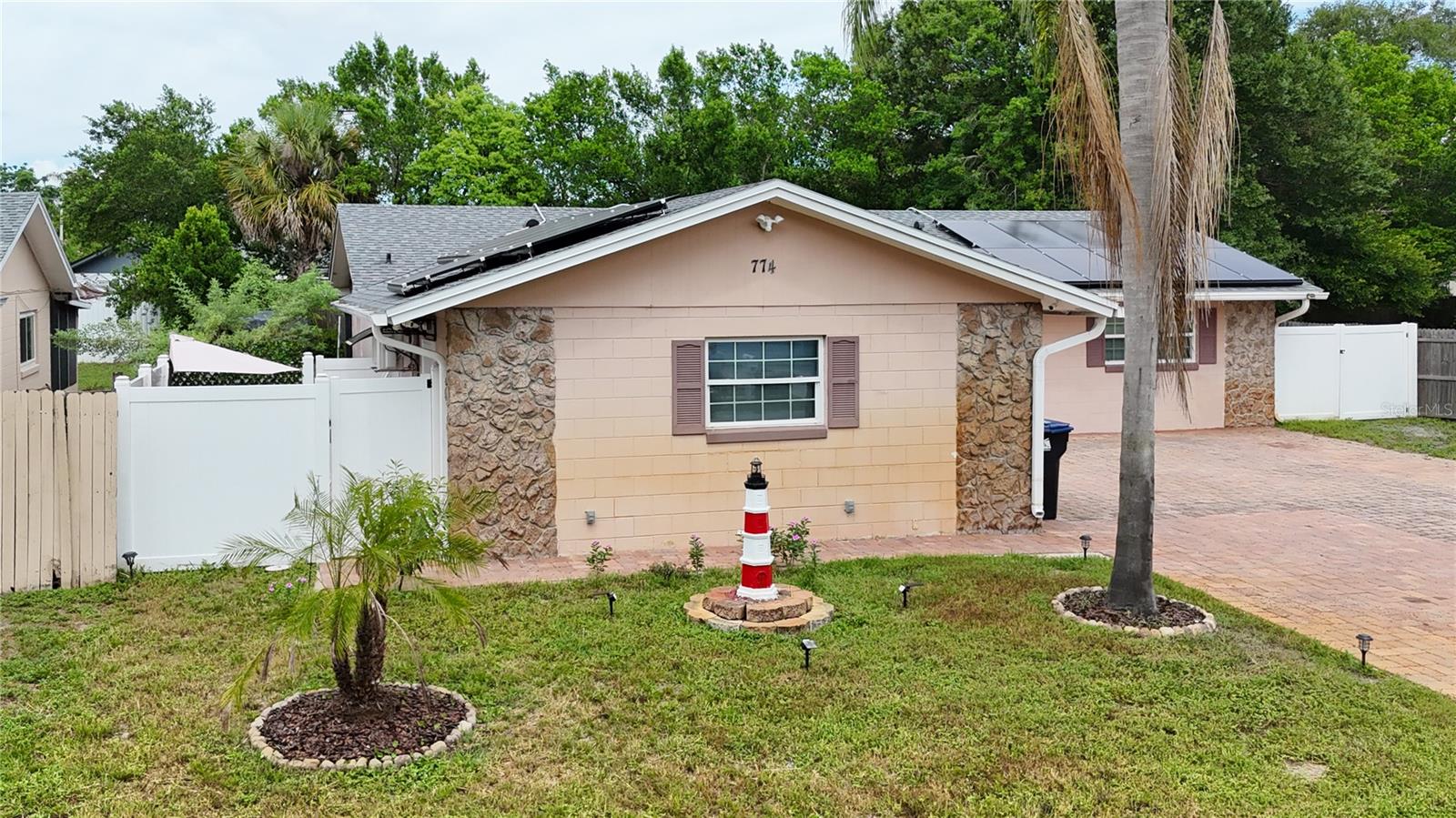 Image 3 of 78 For 774 Hendrix Avenue