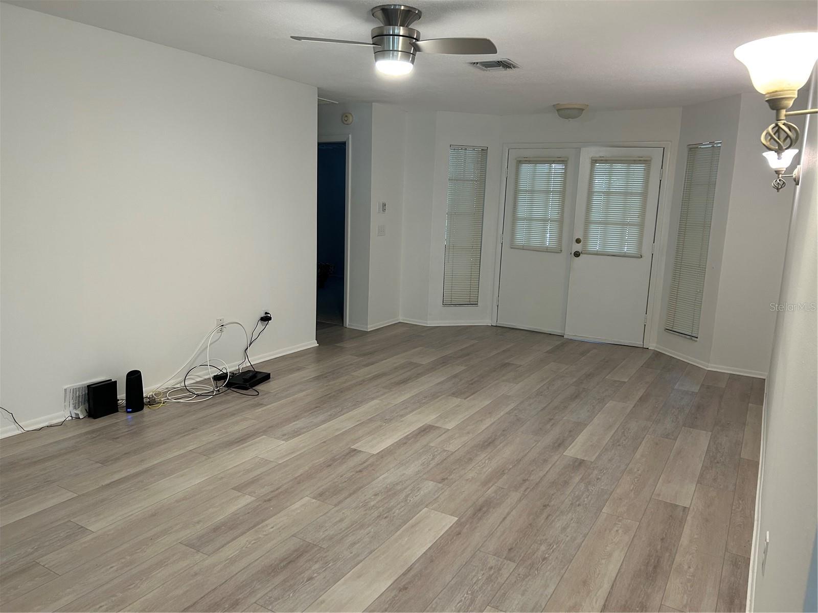 Image 6 of 18 For 6665 Water Oak Court