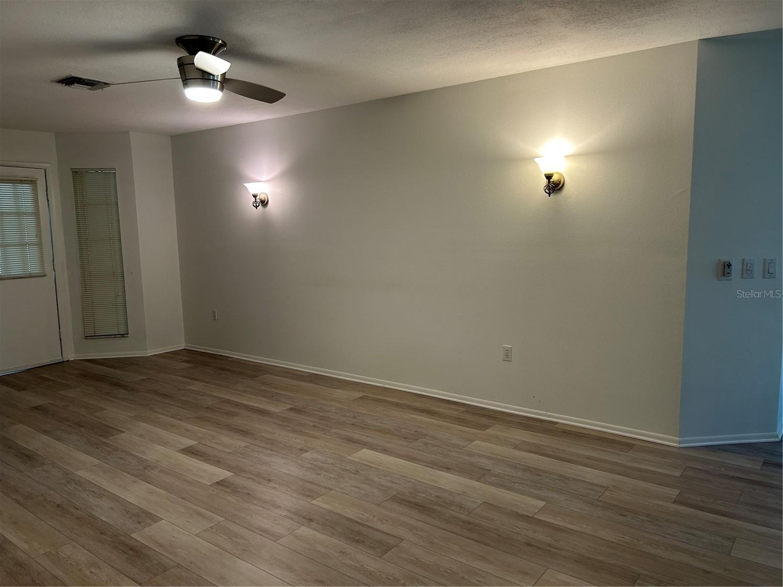 Image 7 of 18 For 6665 Water Oak Court
