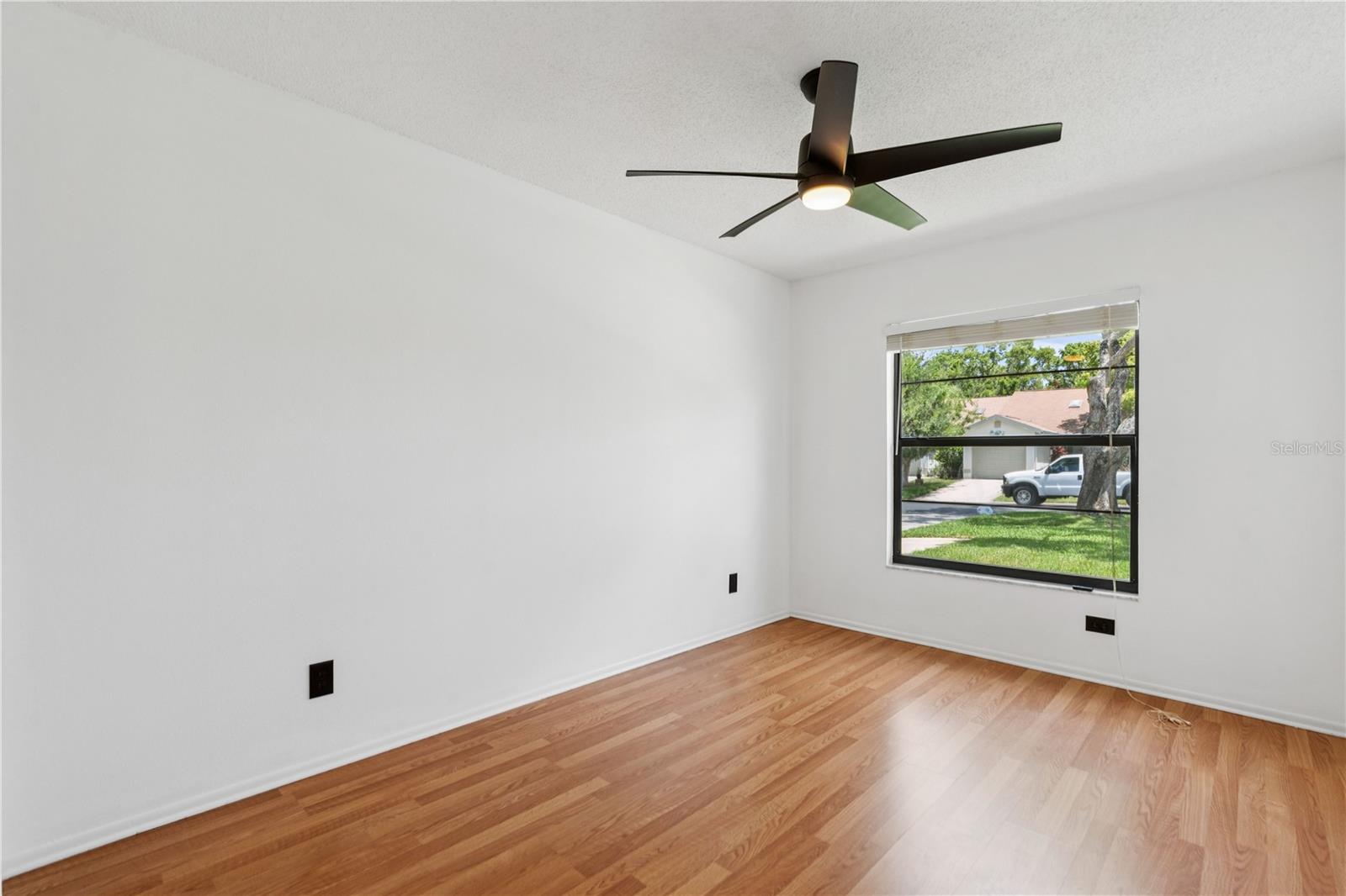 Listing photo id 10 for 11725 Spring Tree Lane