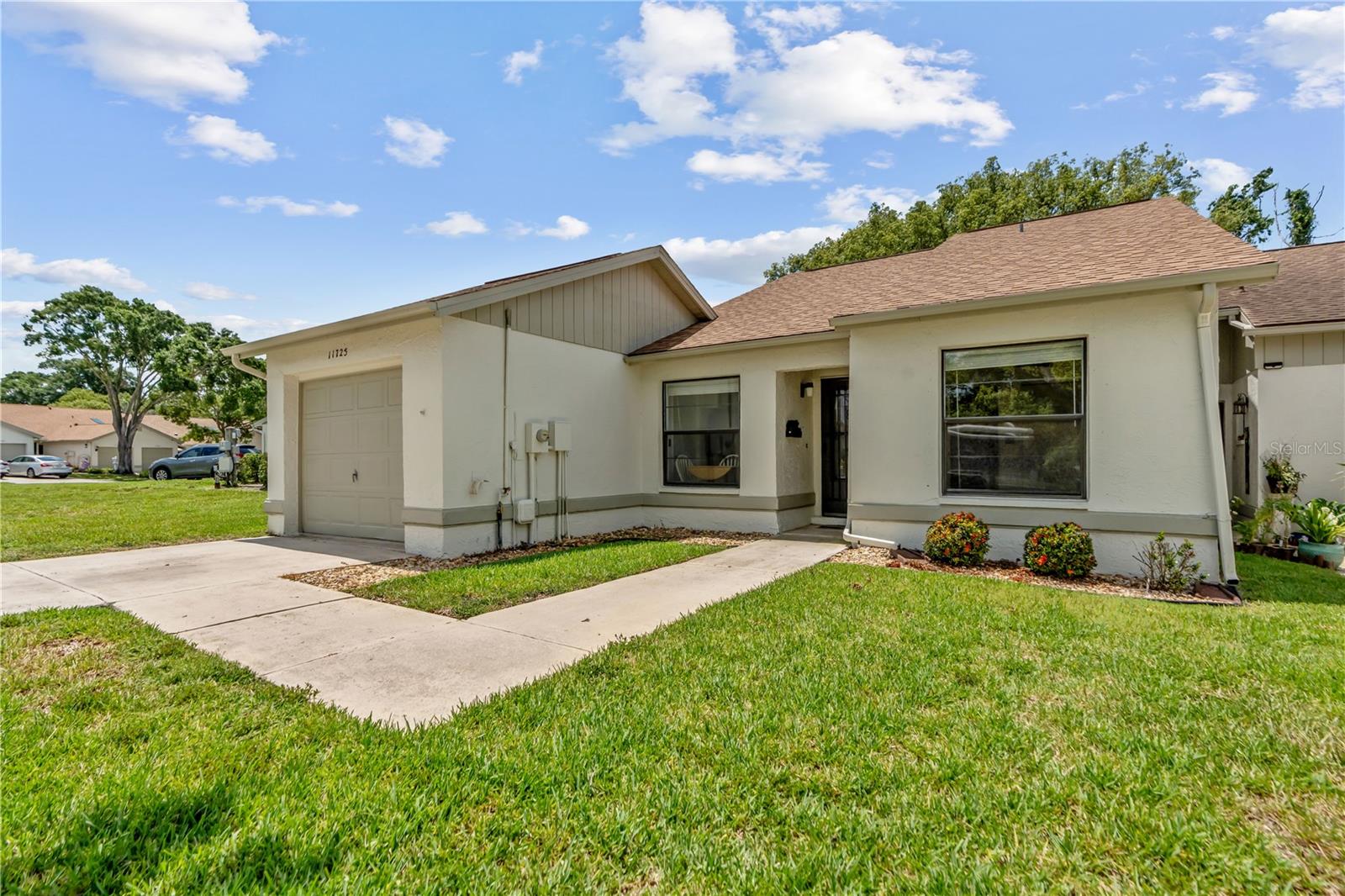 Listing photo id 1 for 11725 Spring Tree Lane