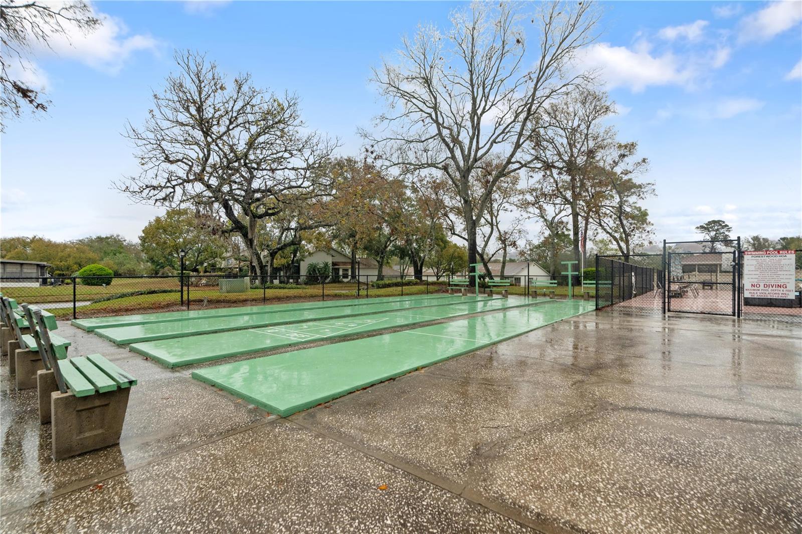 Listing photo id 34 for 11725 Spring Tree Lane