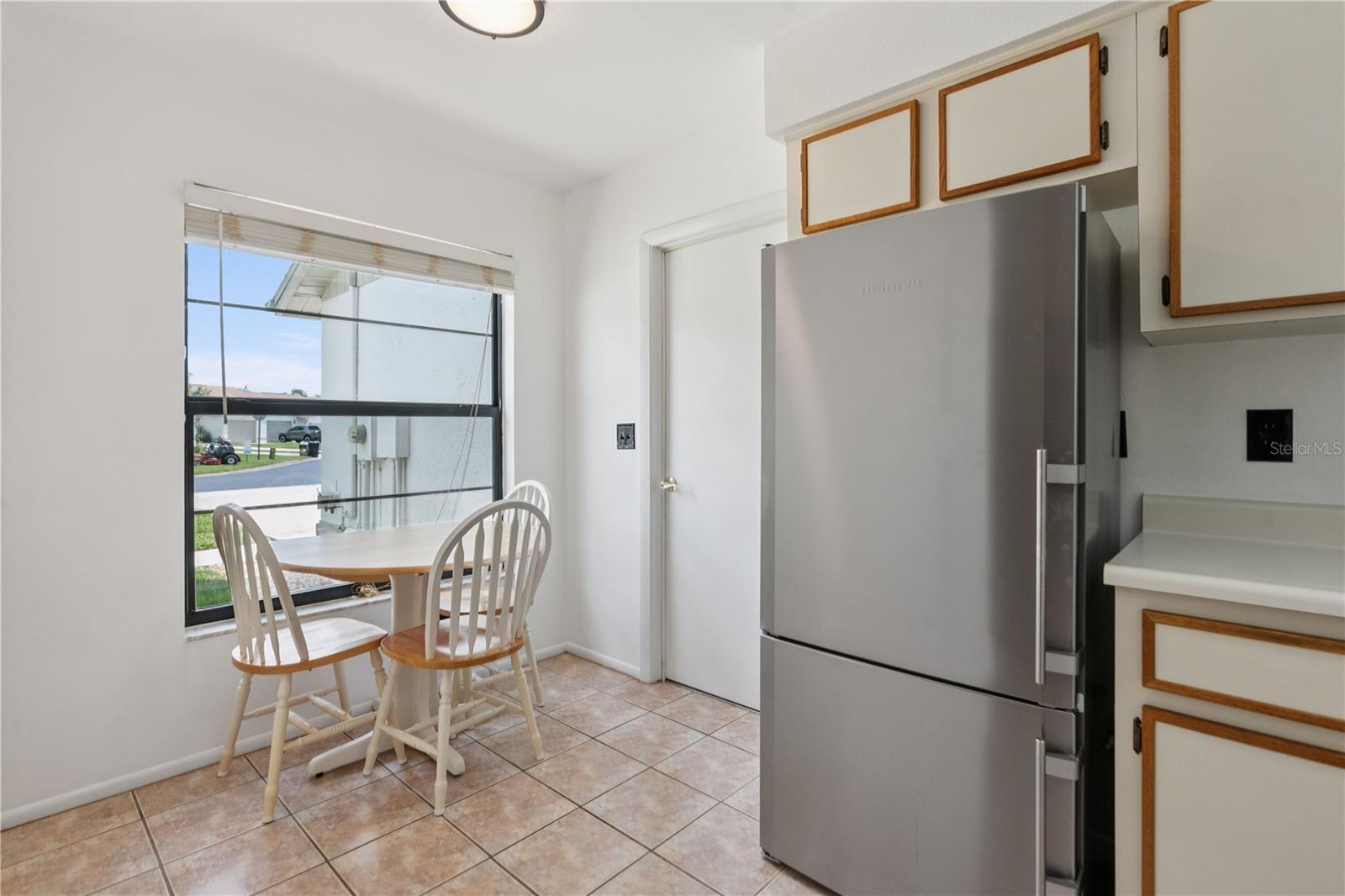 Listing photo id 6 for 11725 Spring Tree Lane