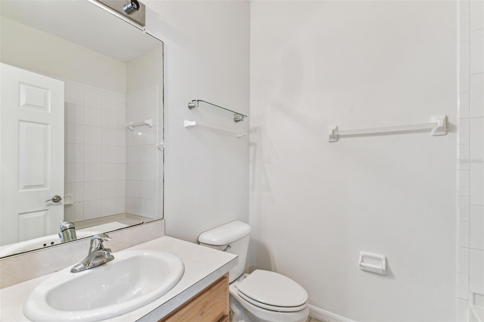 Listing photo id 20 for 9420 Georgian Park Lane 106