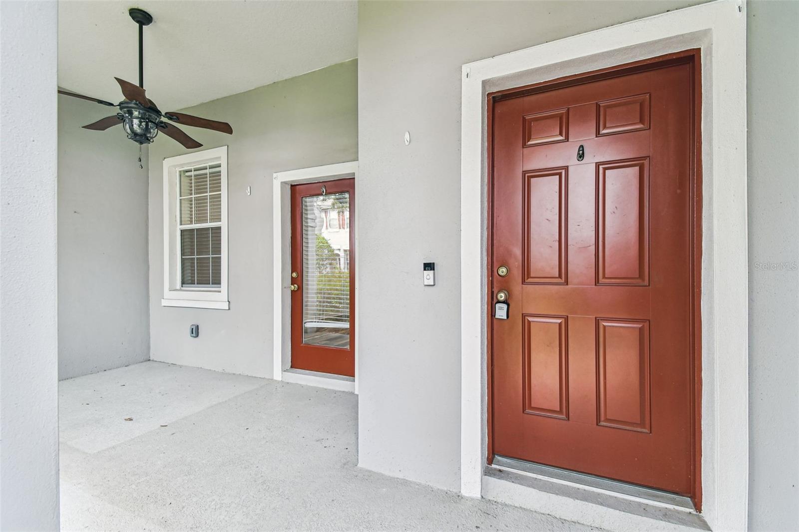 Listing photo id 2 for 9420 Georgian Park Lane 106