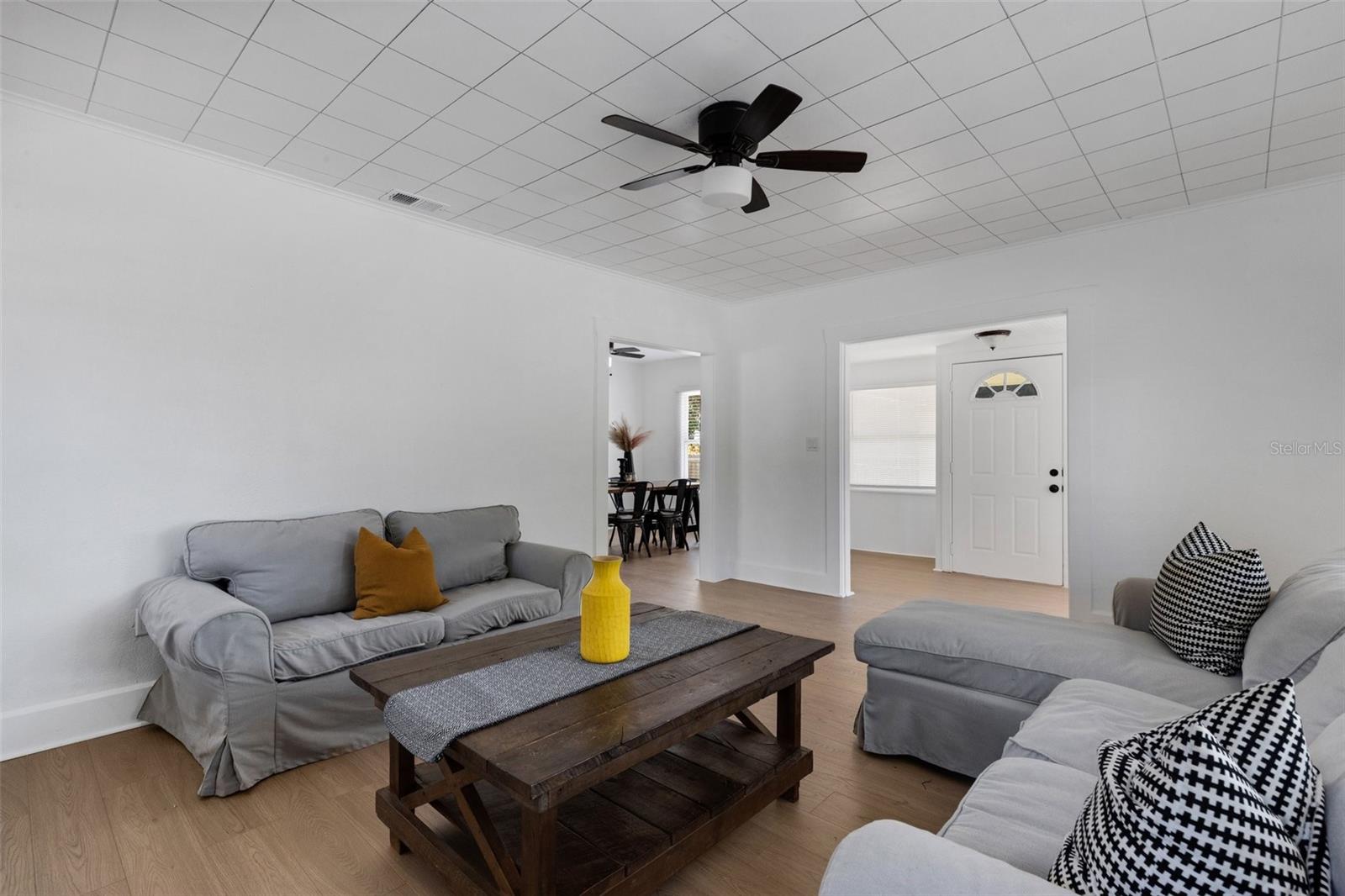 Image 12 of 43 For 835 14th Avenue S