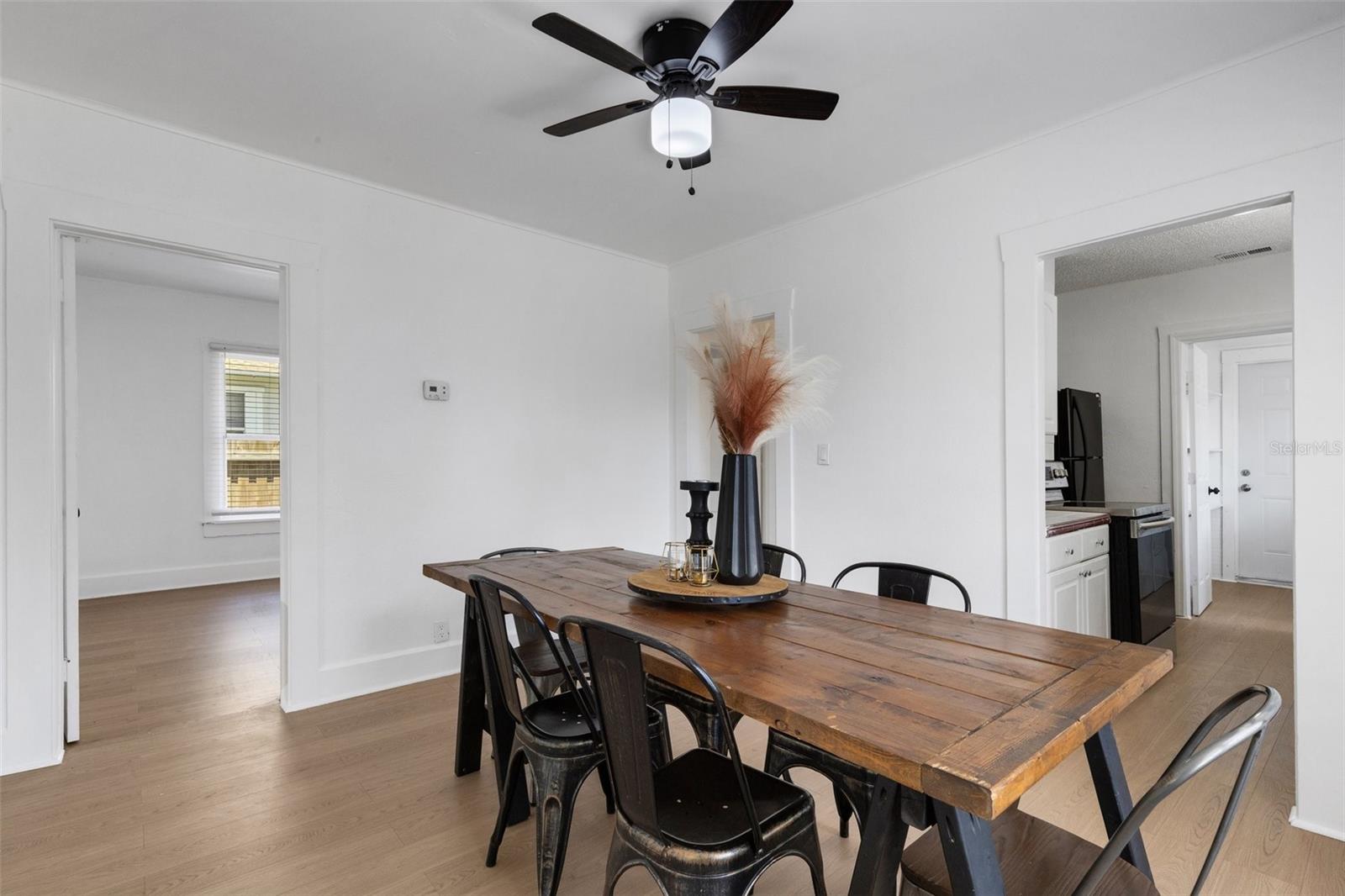 Image 16 of 43 For 835 14th Avenue S