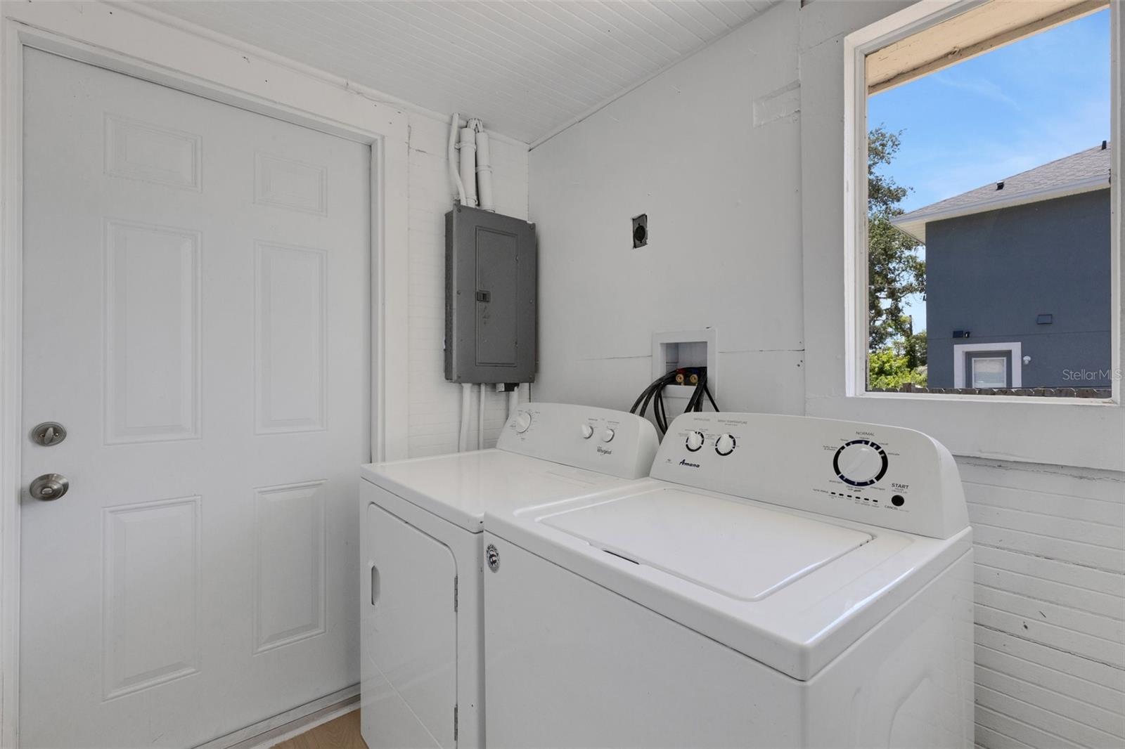 Image 22 of 43 For 835 14th Avenue S