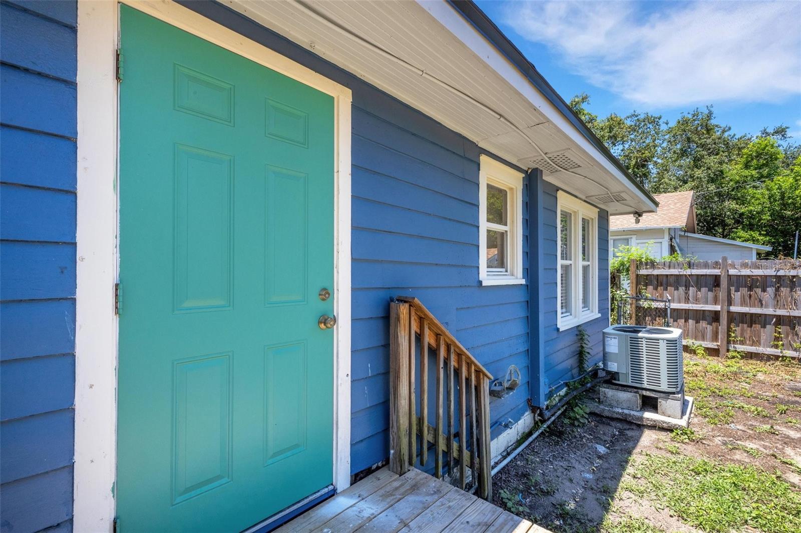 Image 34 of 43 For 835 14th Avenue S