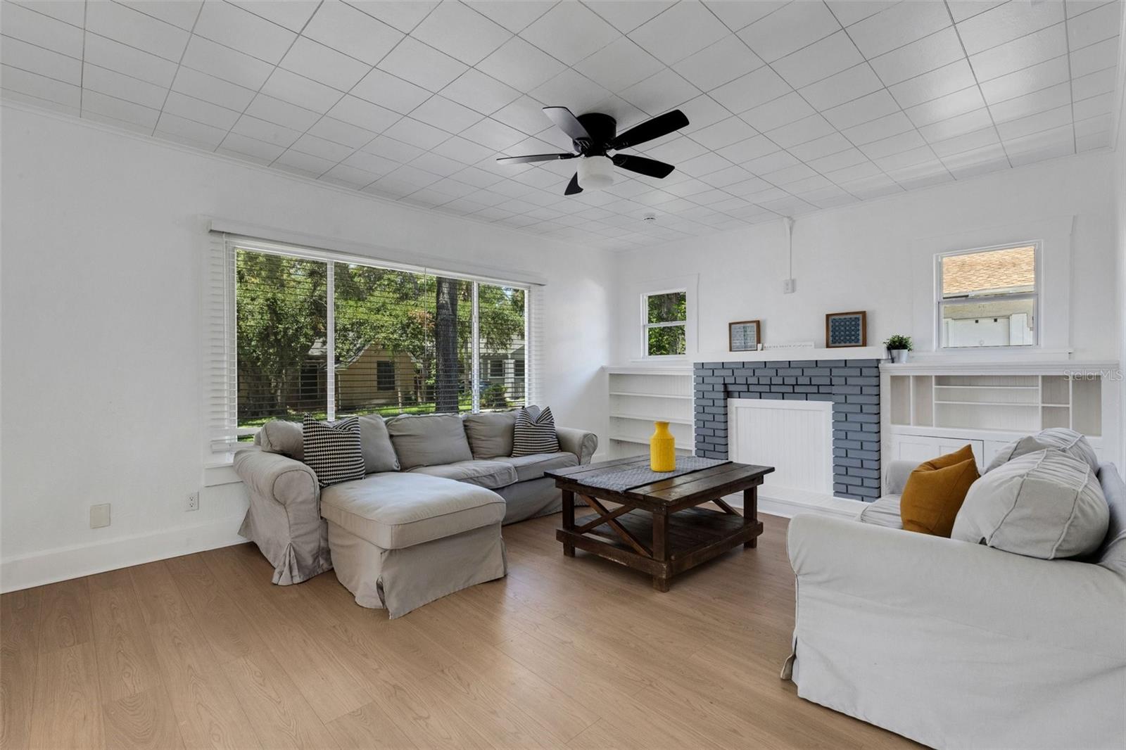 Image 9 of 43 For 835 14th Avenue S