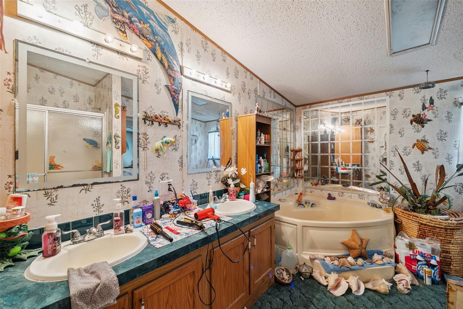 Listing photo id 15 for 9850 Appaloosa Avenue