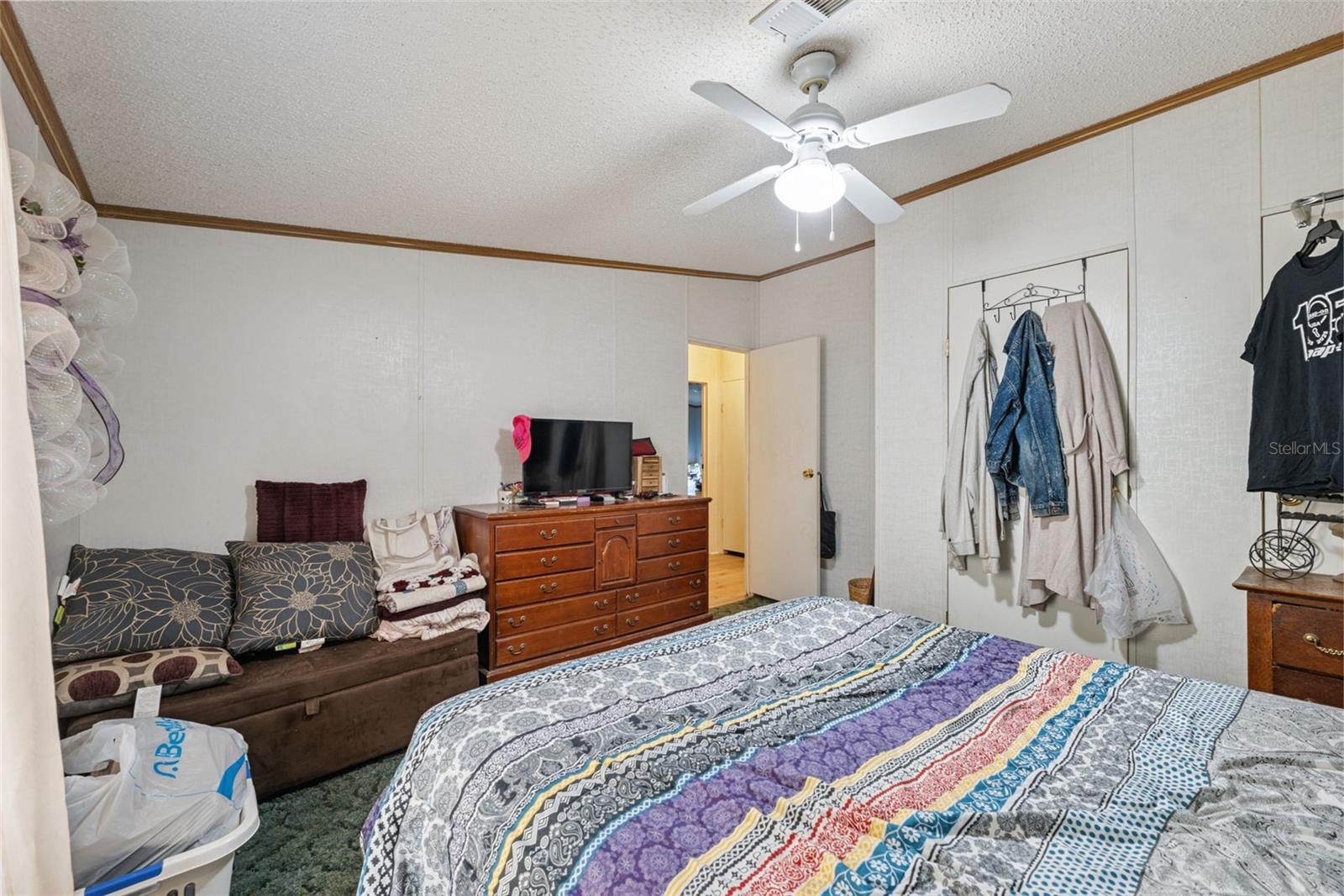 Listing photo id 18 for 9850 Appaloosa Avenue