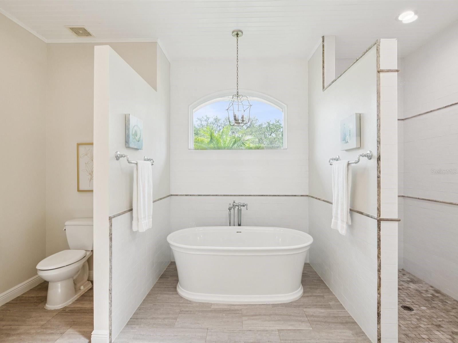 Image 19 of 37 For 5903 Cachette De Riviera Court