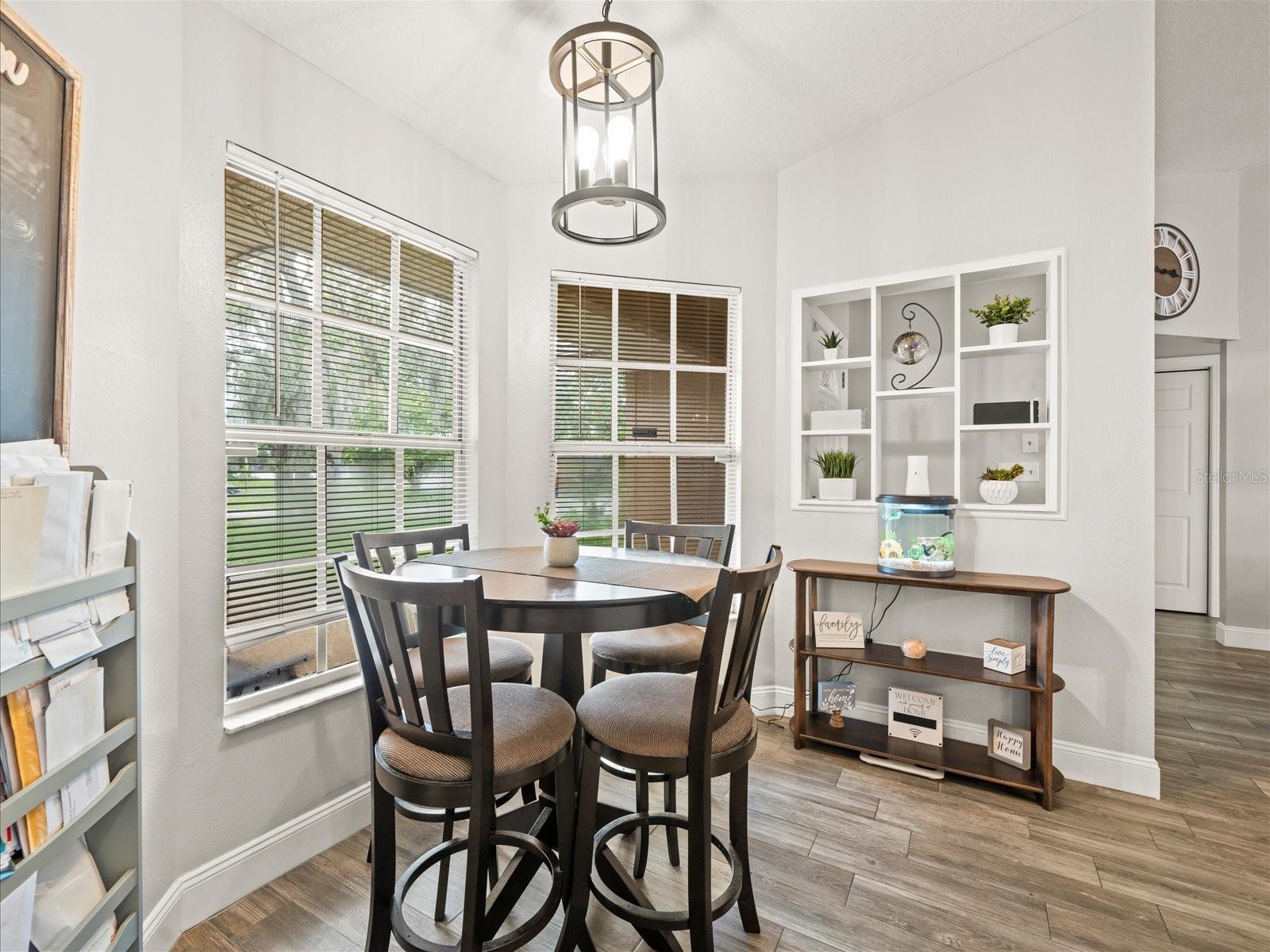 Listing photo id 20 for 14185 Barlington Street