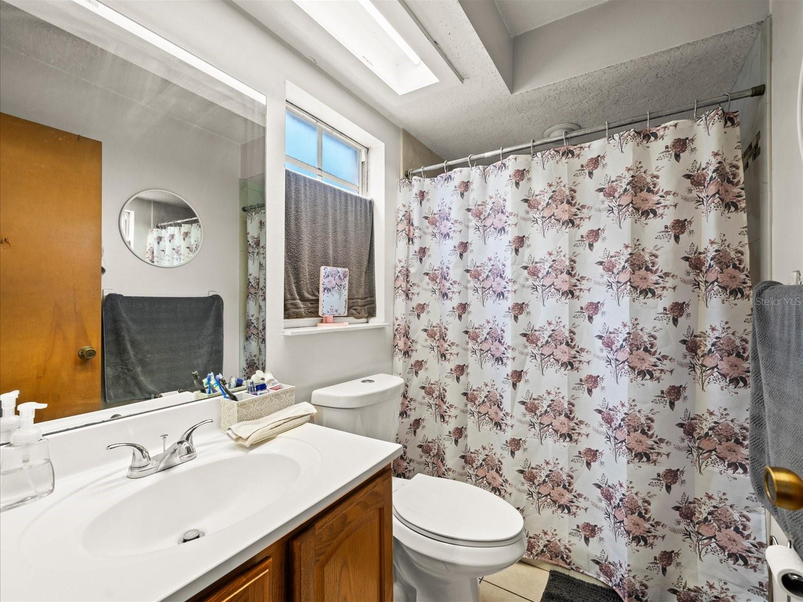 Listing photo id 24 for 14185 Barlington Street