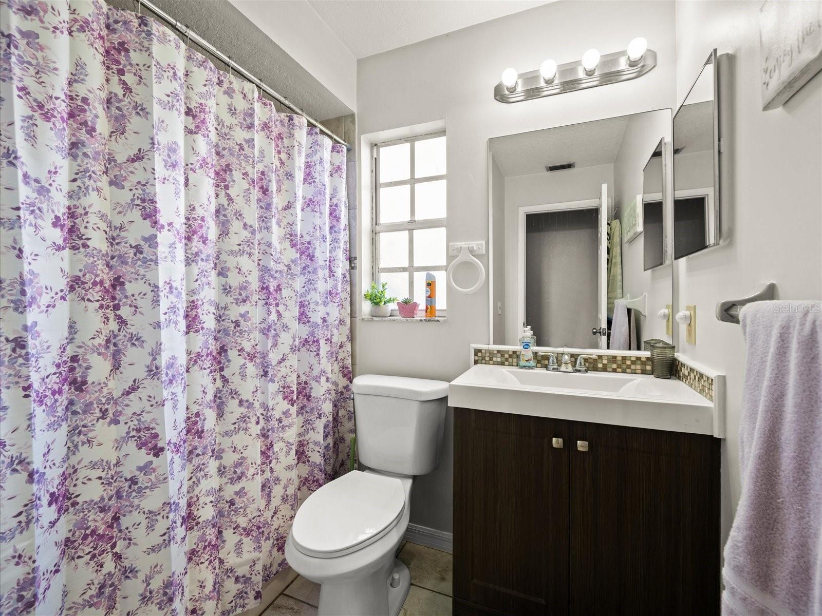 Listing photo id 27 for 14185 Barlington Street