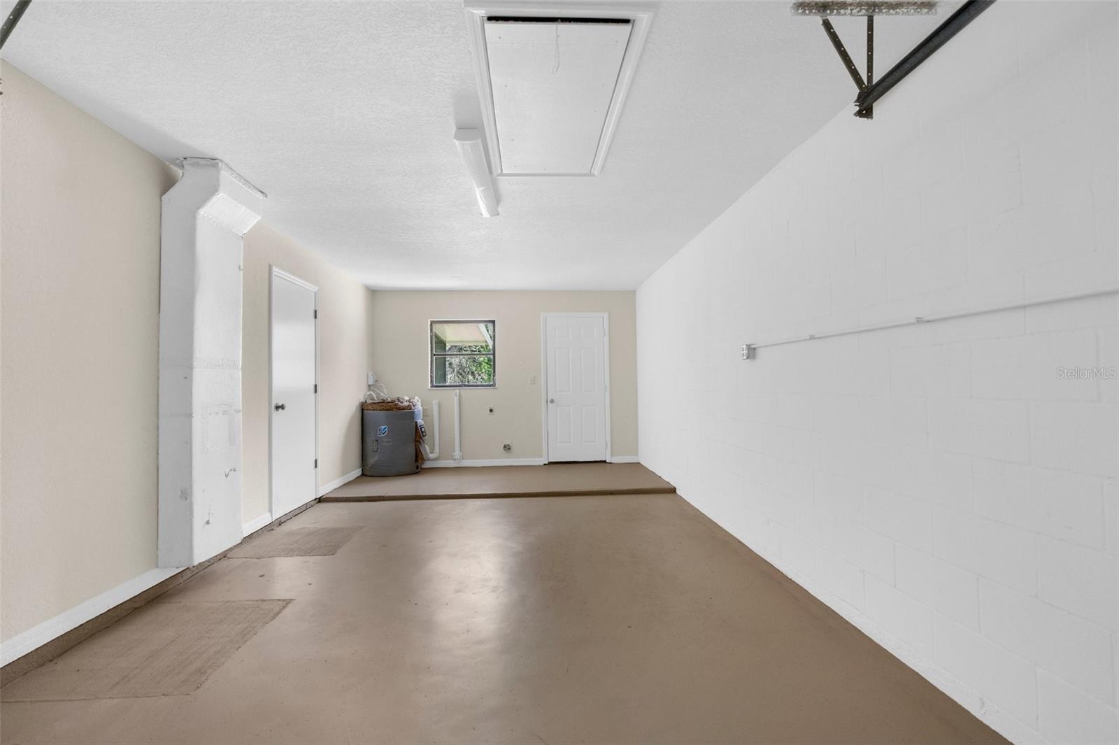 Image 17 of 25 For 5215 Azalea Circle